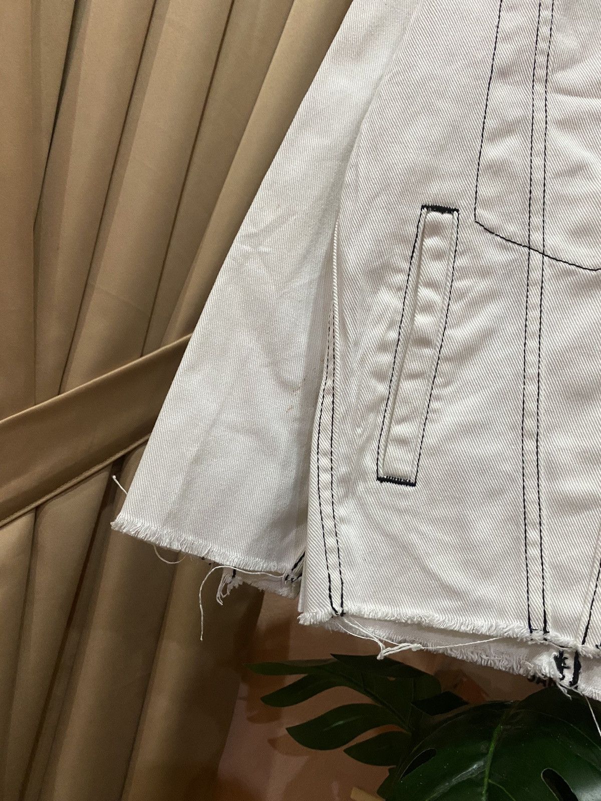 Japanese Brand RODEO CROWN DISTRESSED DENIM JACKET Size US XL / EU 56 / 4 - 8 Thumbnail