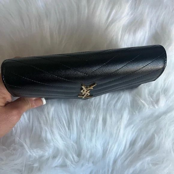Saint Laurent Paris o1b1hav110824 Size: OS / Cassandre Chain Wallet in Black Size ONE SIZE - 2 Thumbnail