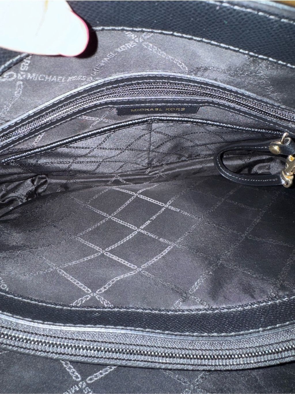 Michael Kors Michael Kors Voyager Tote Black Saffiano Leather Size ONE SIZE - 10 Thumbnail