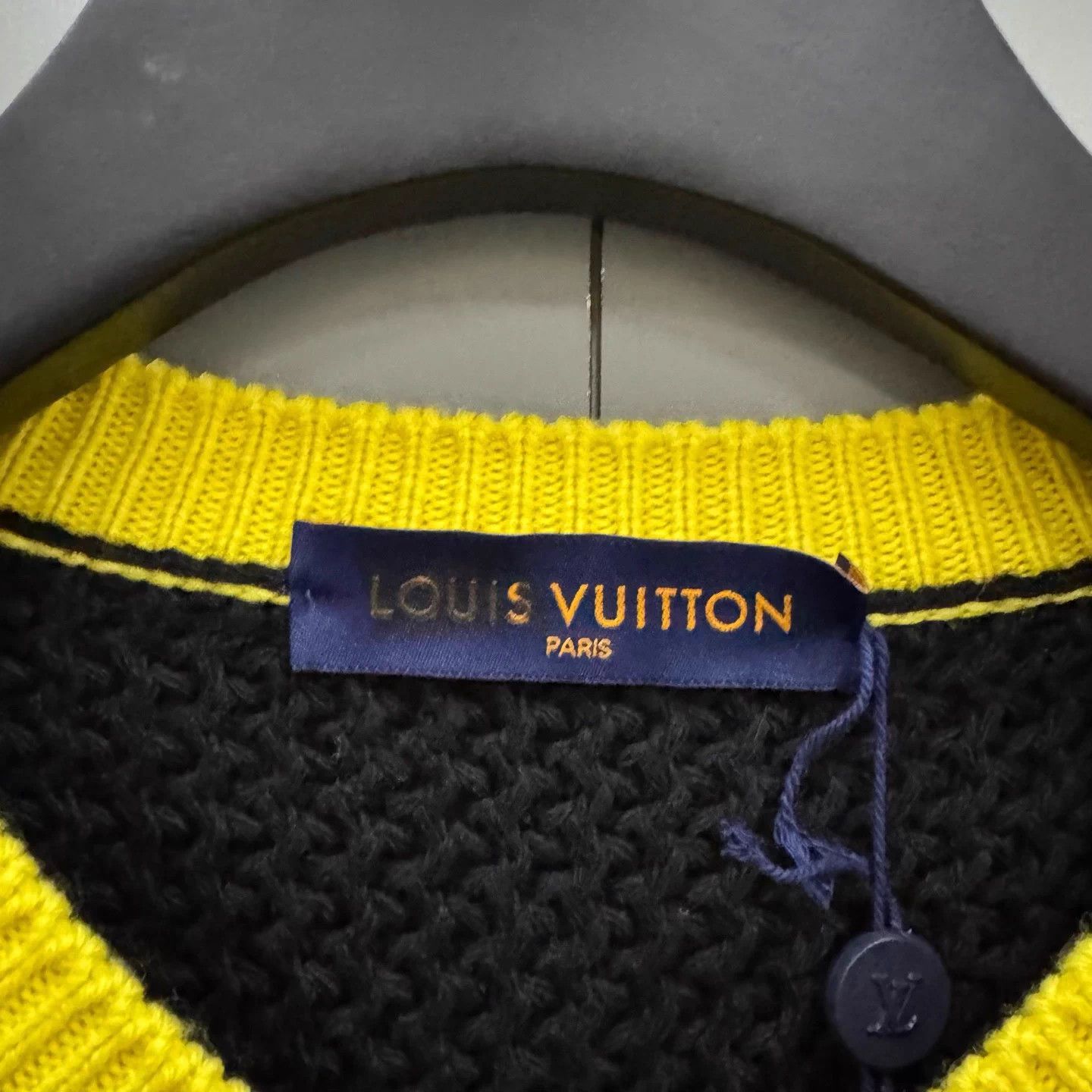 Louis Vuitton LV color blocked logo print M sweater Size US M / EU 48-50 / 2 - 3 Thumbnail