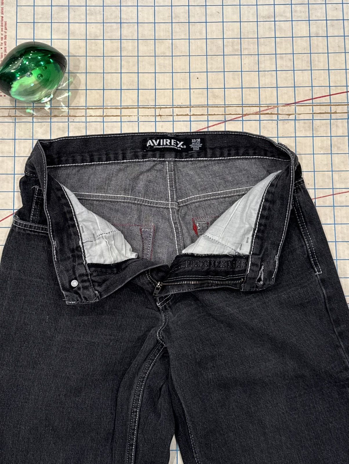 Avirex Avirex Black Denim Embroidered Back Pockets Fits 30x26 Black Size US 30 / EU 46 - 11 Thumbnail