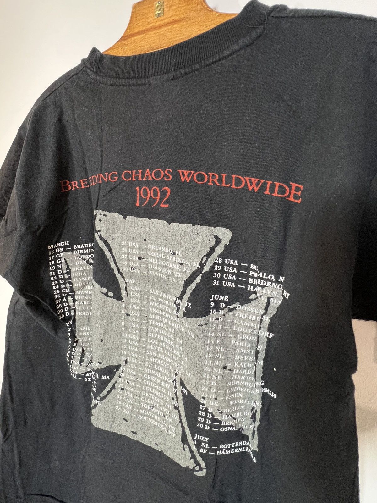 Band Tees Vintage shirt entombed tour 90s Size US L / EU 52-54 / 3 - 4 Thumbnail