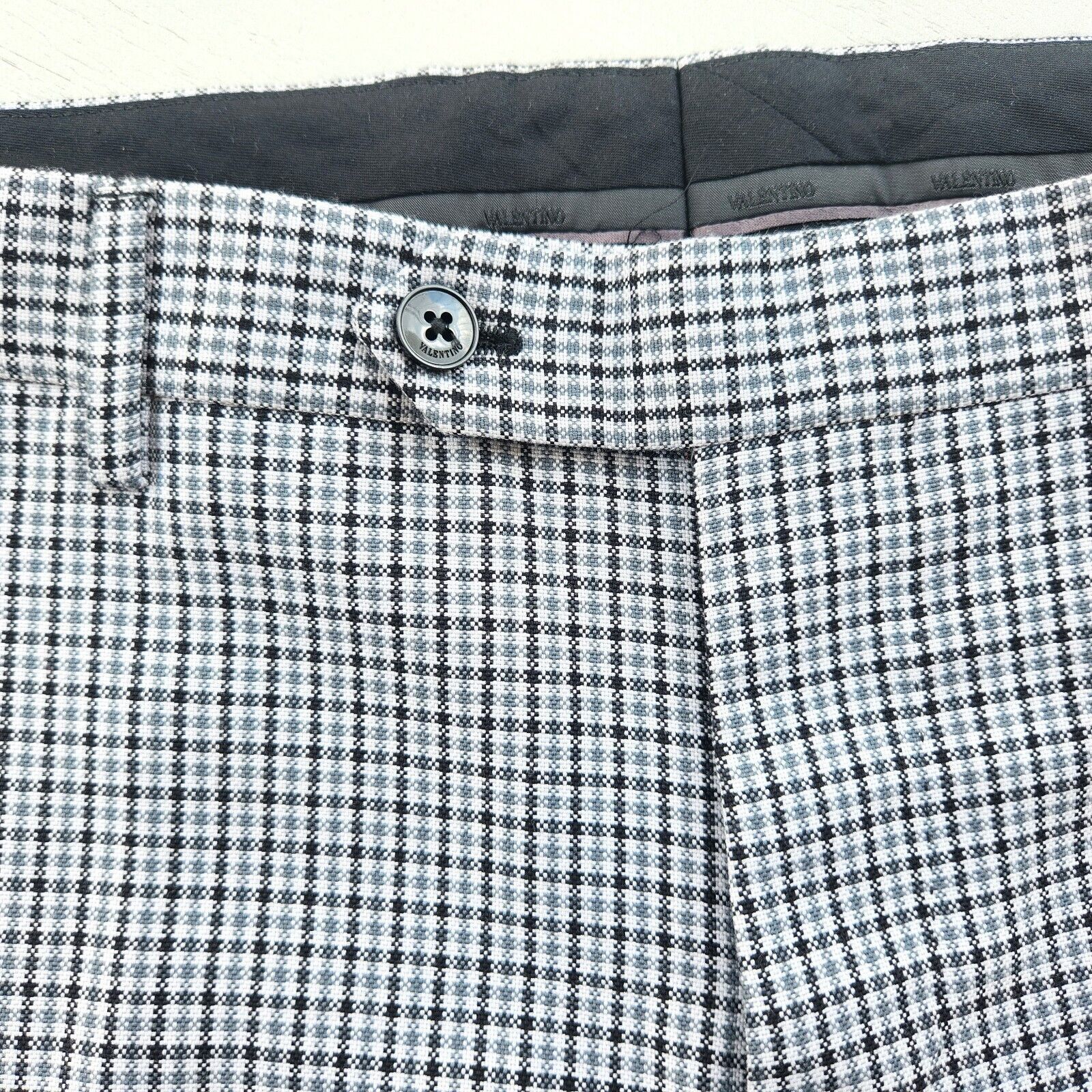 Valentino Valentino Men's Plaid Wool Dress Pants Size IT 44 / US 28 Size US 28 / EU 44 - 3 Thumbnail