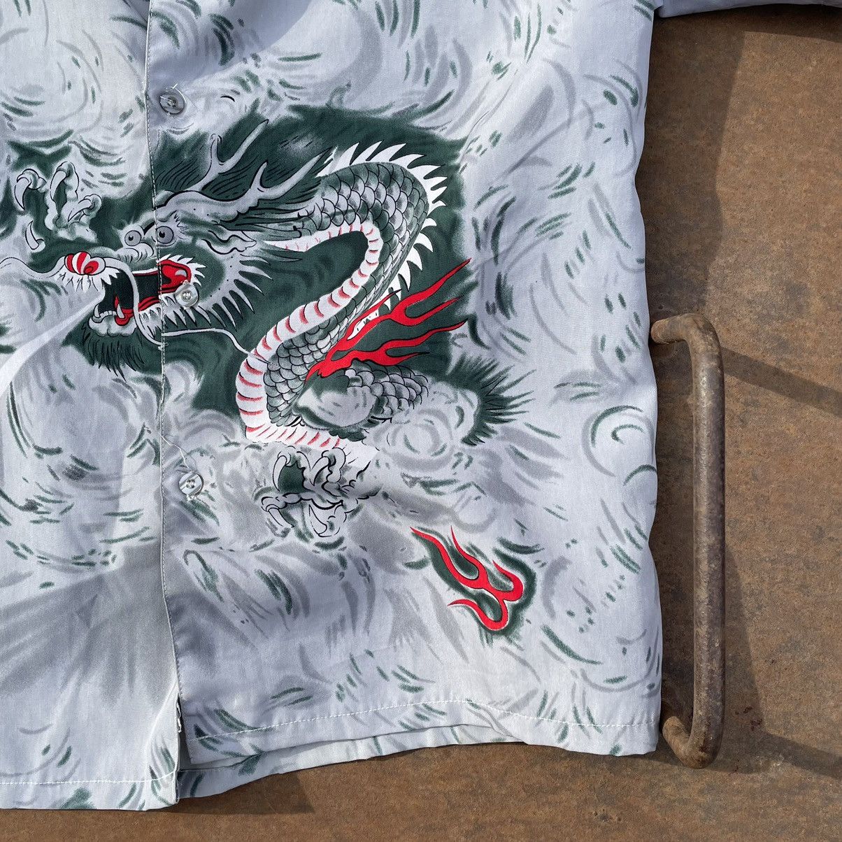 Japanese Brand × Vintage Vintage Shirts Dragon Green Size S Streetwear 90s Y2K Size US S / EU 44-46 / 1 - 8 Thumbnail