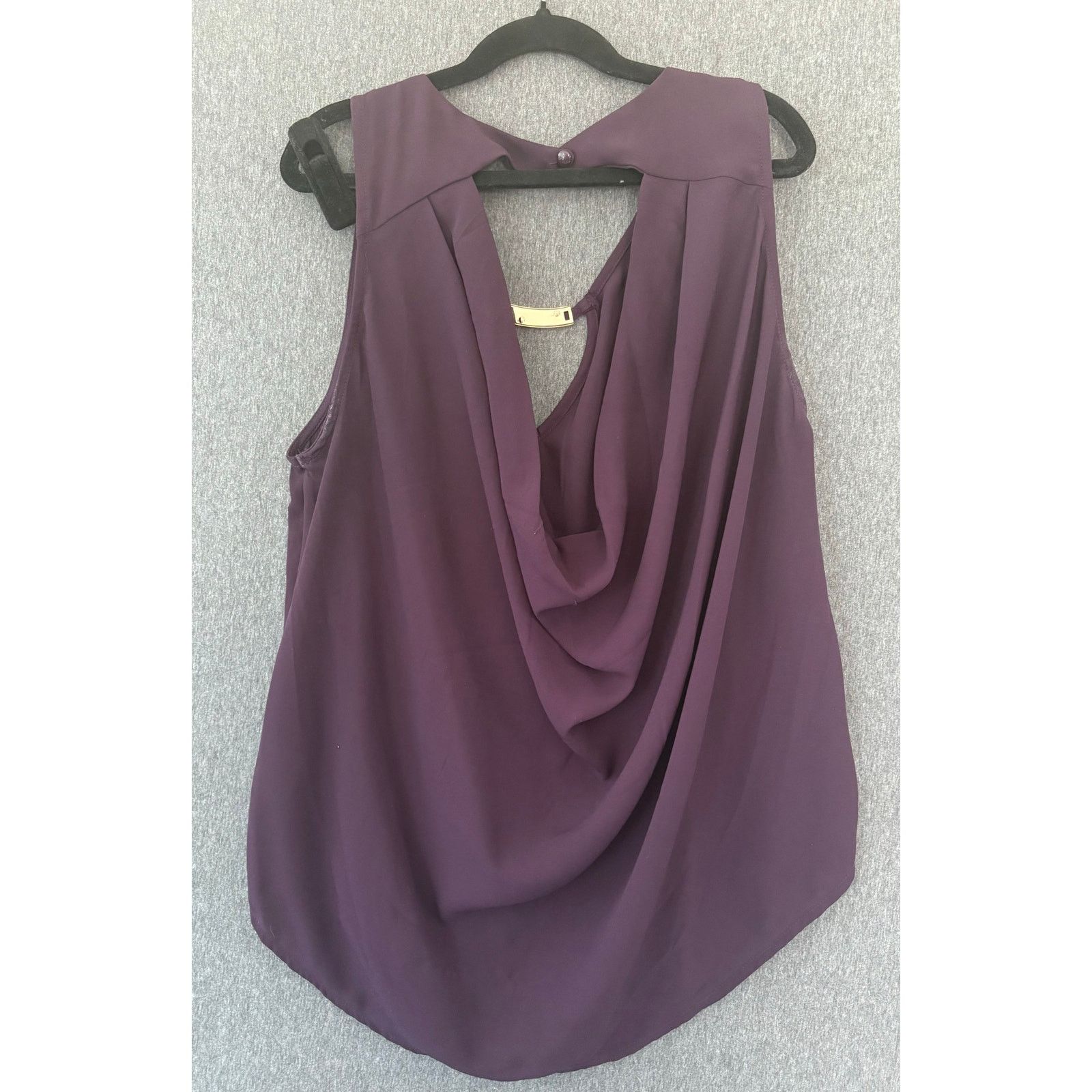 Other Lily White | Drape Back Sleeveless Blouse | Small Size S / US 4 / IT 40 - 1 Thumbnail