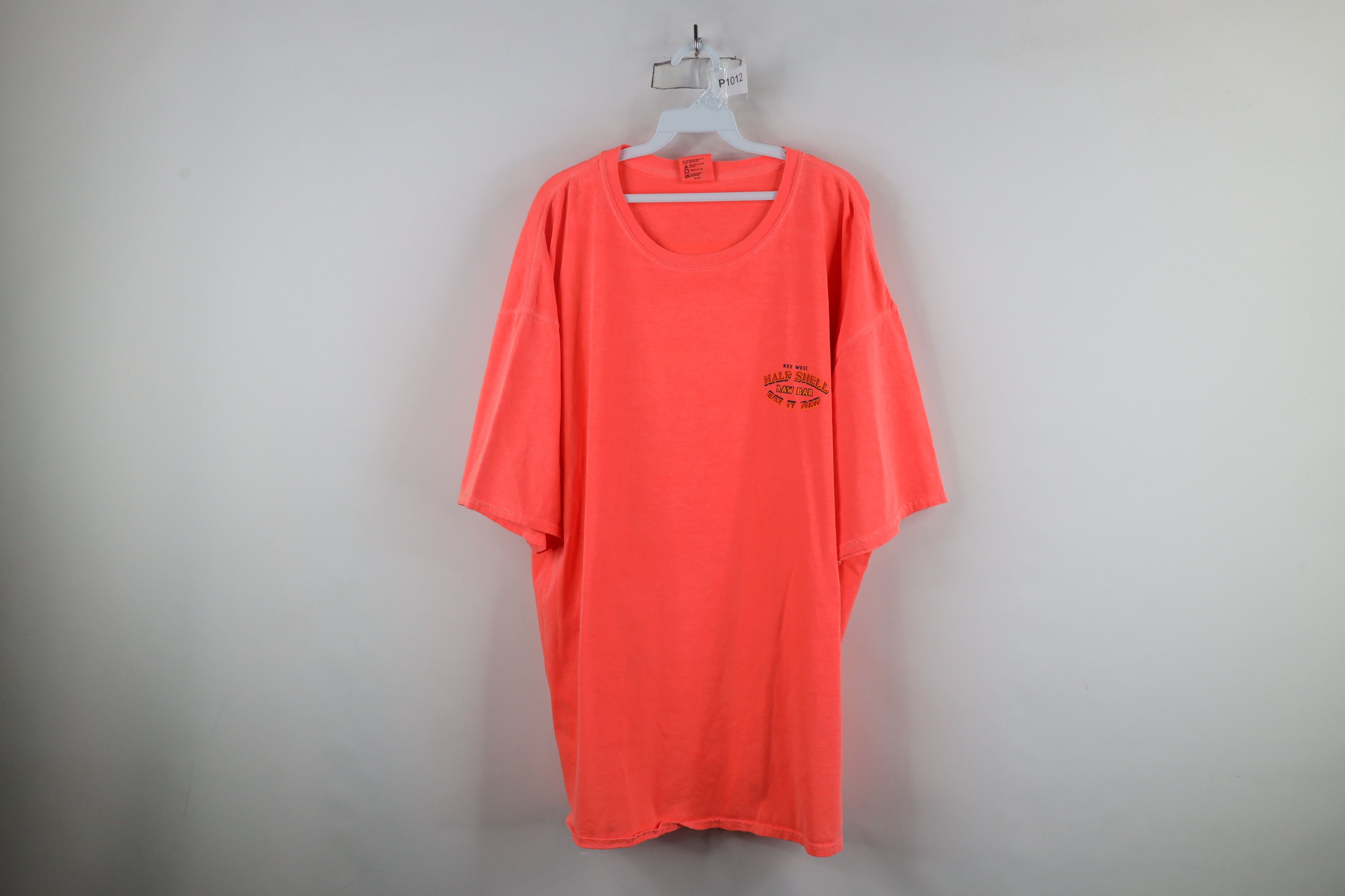 Vintage Vintage Streetwear West Raw Bar Eat It Raw Oyster T-Shirt Size US XXL / EU 58 / 5 - 1 Thumbnail