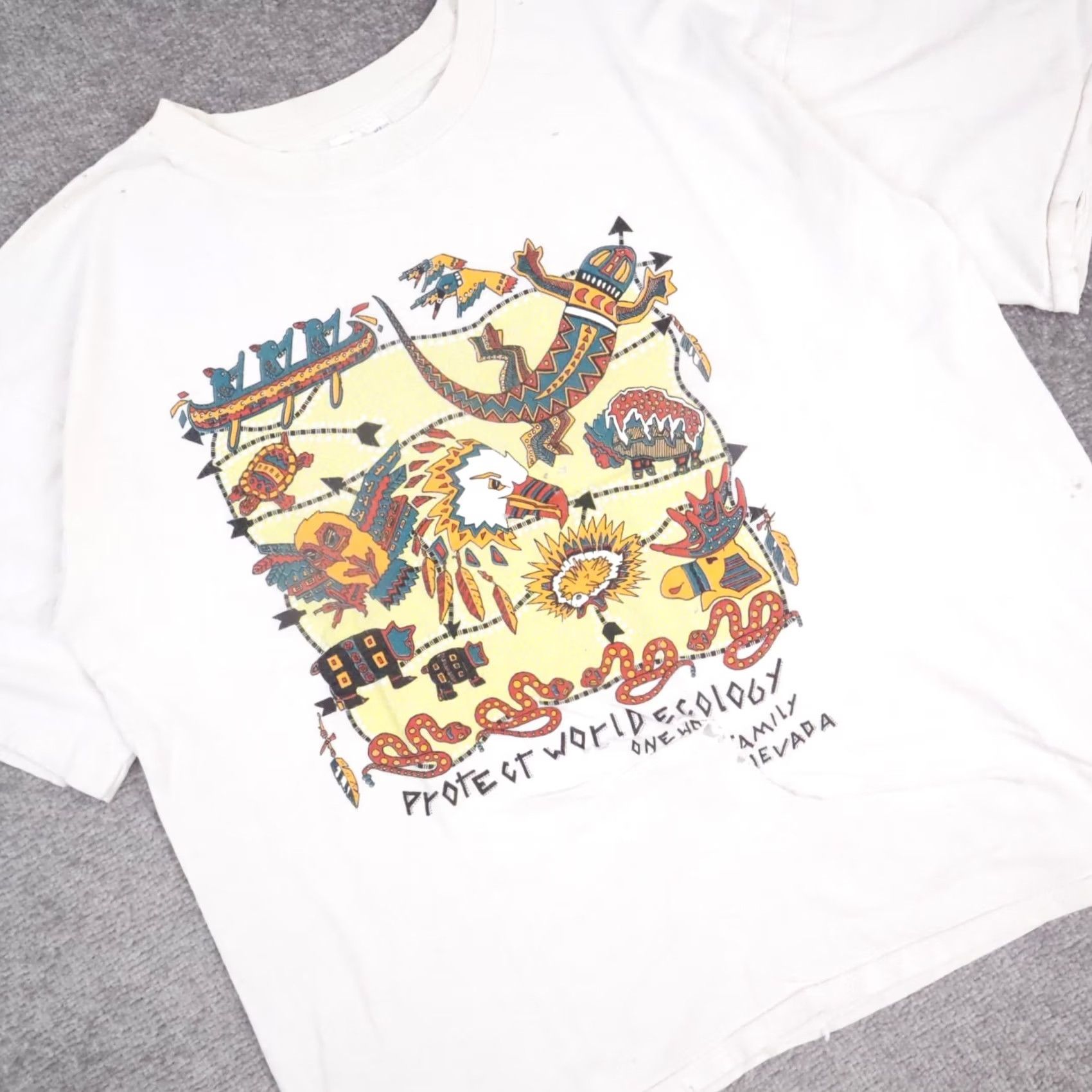 Vintage VTG 90s Nevada World Ecology Animals T-Shirt White XL Short Sleeve Thrashed Size US XL / EU 56 / 4 - 7 Thumbnail
