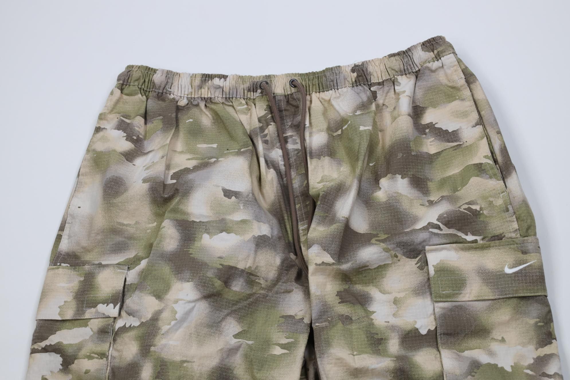 Nike Nike Sportswear Oversize Baggy Wide Leg Ripstop Cargo Pants Size 34" / US 12 / IT 48 - 2 Thumbnail