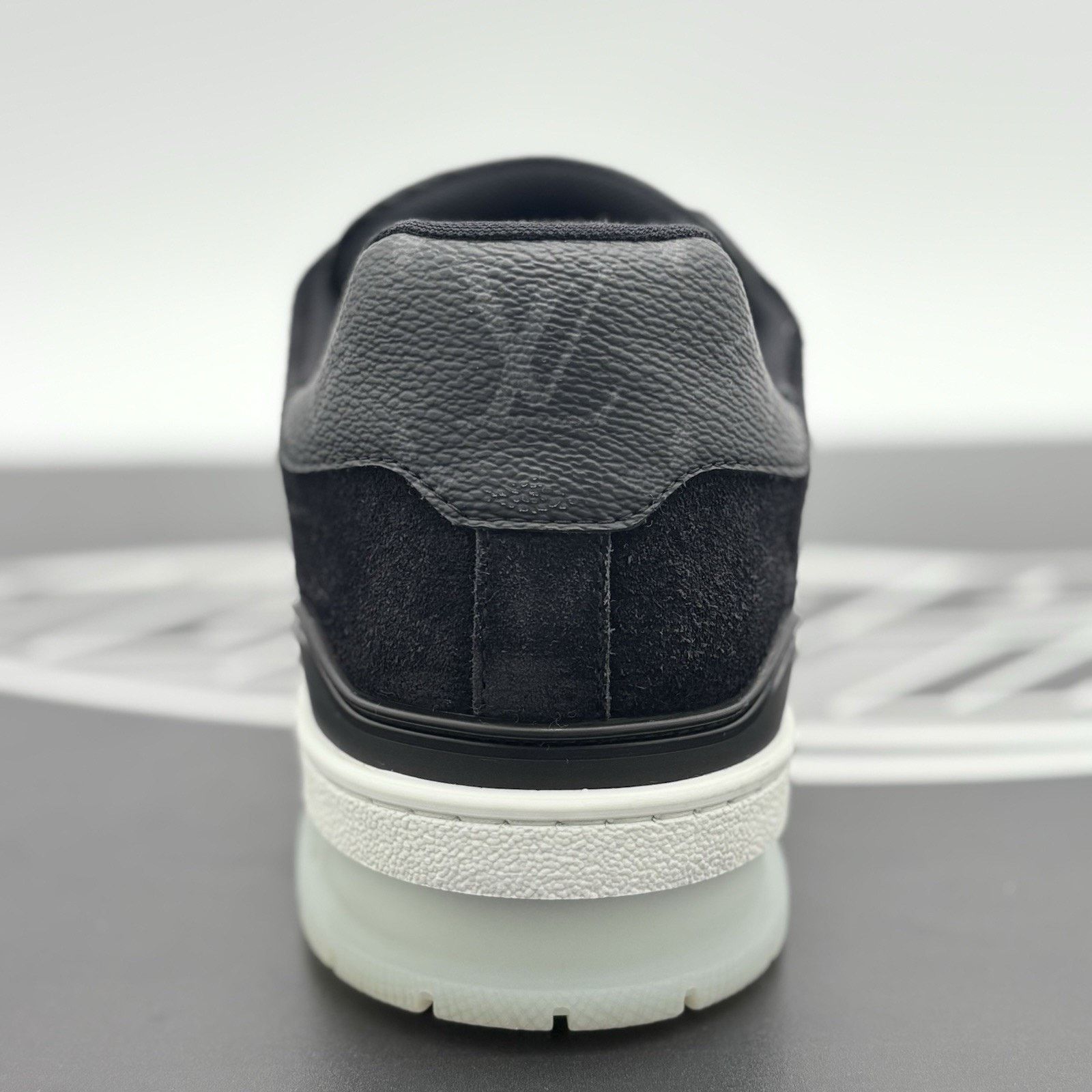 Louis Vuitton (US 9-9.5) - Louis Vuitton Trainer ' Black ' | SUPER CLEAN! Size US 9.5 / EU 42-43 - 9 Thumbnail