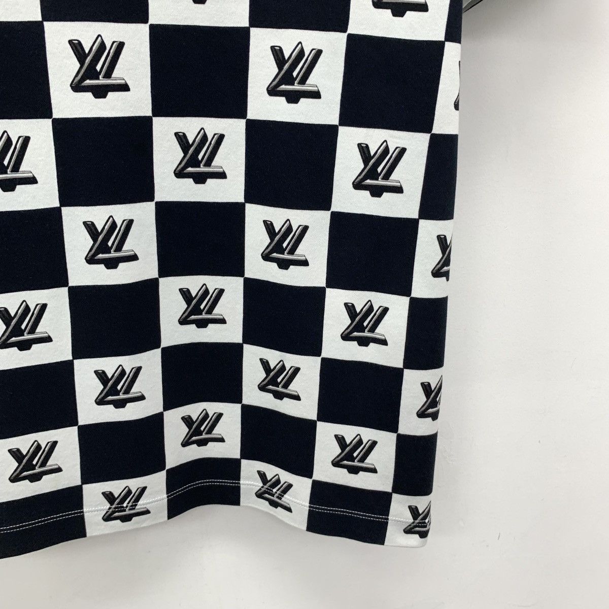 Louis Vuitton Louis Vuitton Color Block Cotton Crew Neck T-Shirt K26WX Size M / US 6-8 / IT 42-44 - 4 Thumbnail