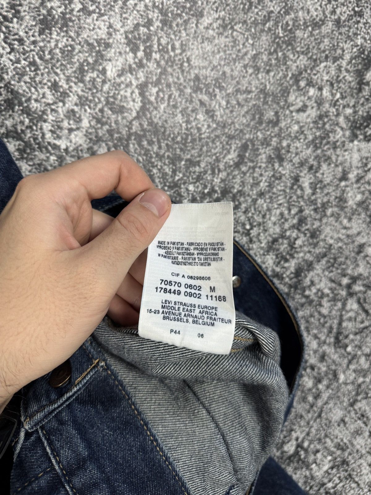 Levi's Men’s Levi’s Vintage Denim Jacket Jean Trucker 90s Size M Size US M / EU 48-50 / 2 - 9 Thumbnail