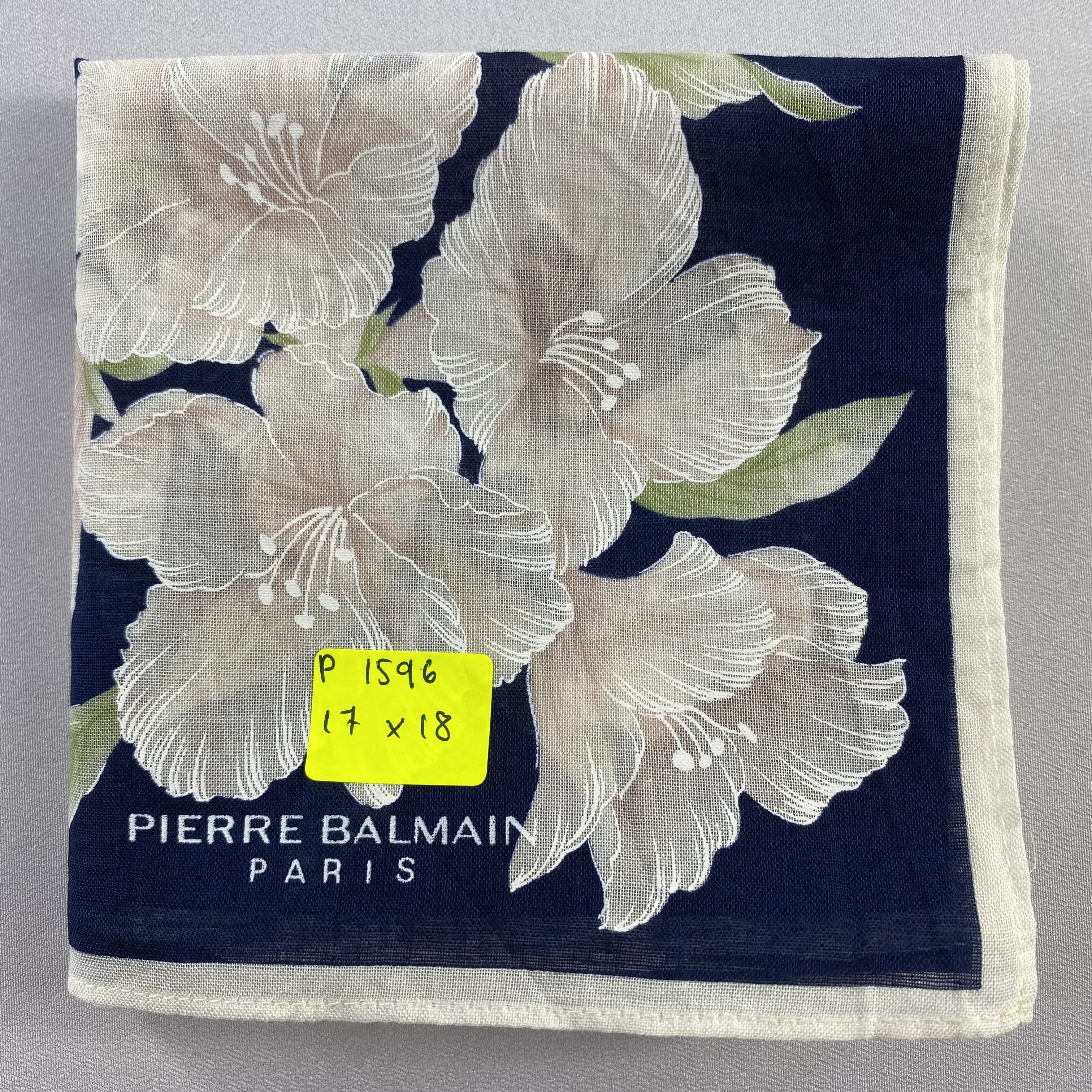 Pierre Balmain × Vintage Pierre Balmain Bandana/ Handkerchief / Neckerchief-P1596 Size ONE SIZE - 5 Thumbnail