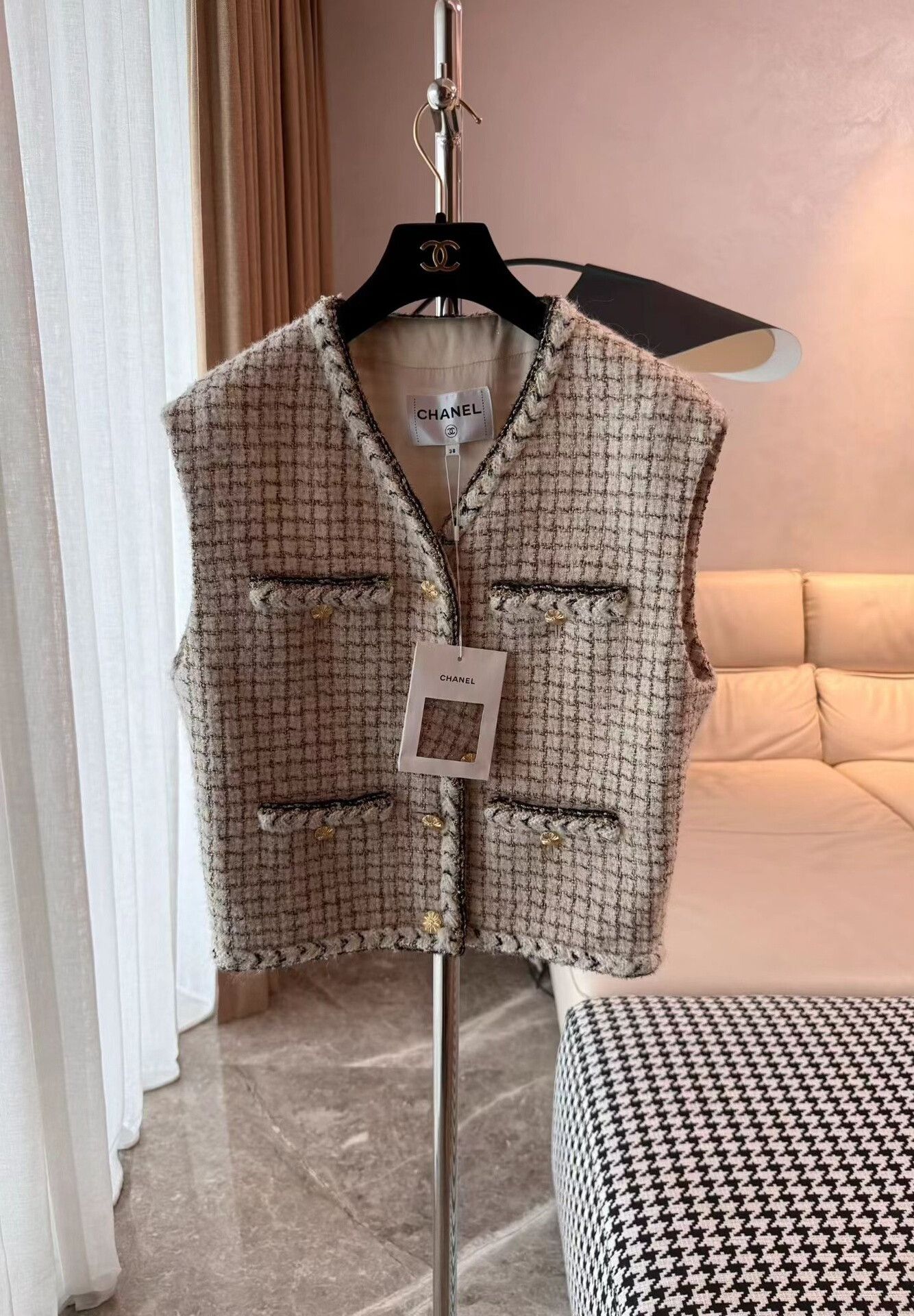Chanel Chanel Woven Vest in Light Gold Size S / US 4 / IT 40 - 1 Thumbnail