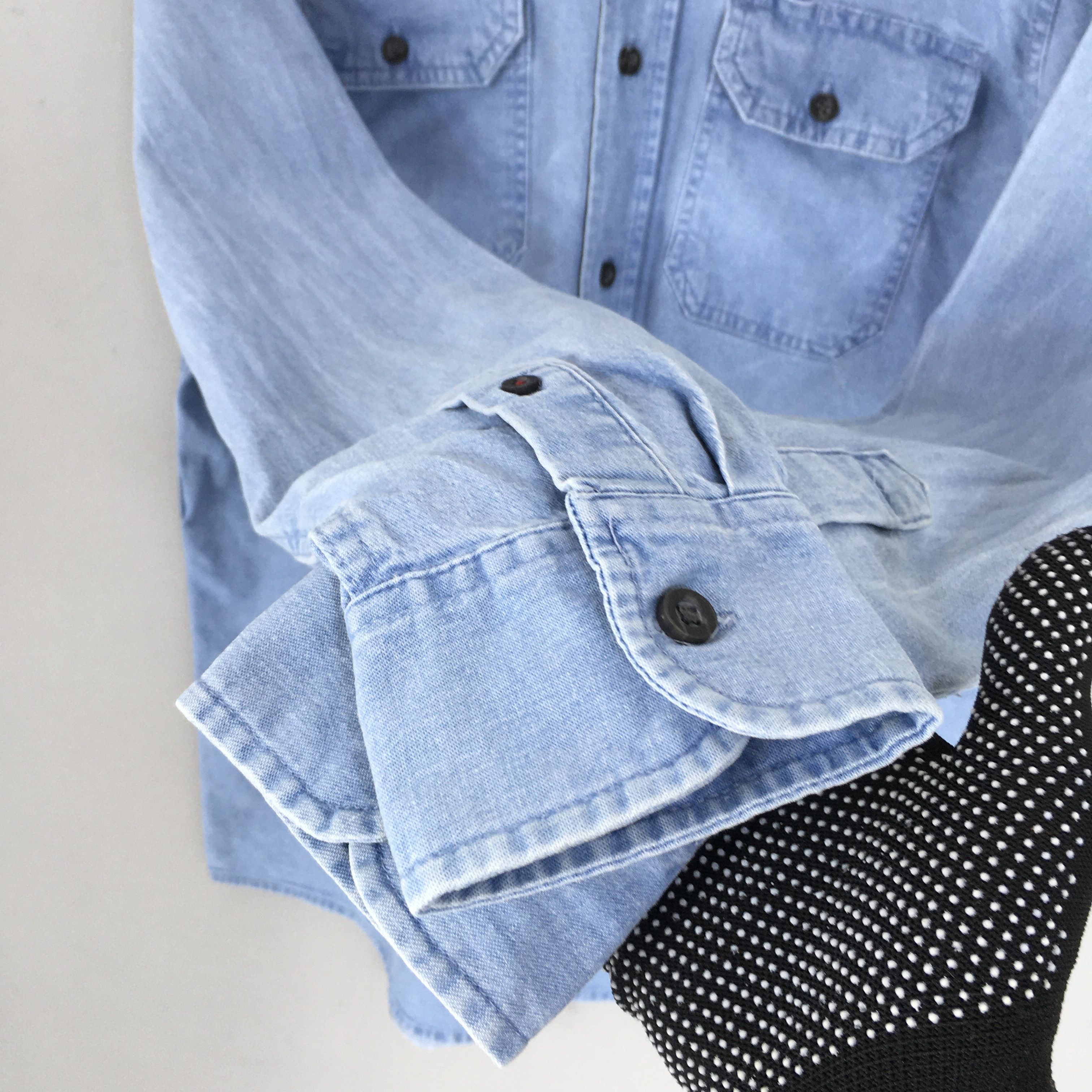 Vintage × Wrangler Vintage Wrangler Usa Blue Denim Shirt Small Size US S / EU 44-46 / 1 - 5 Thumbnail