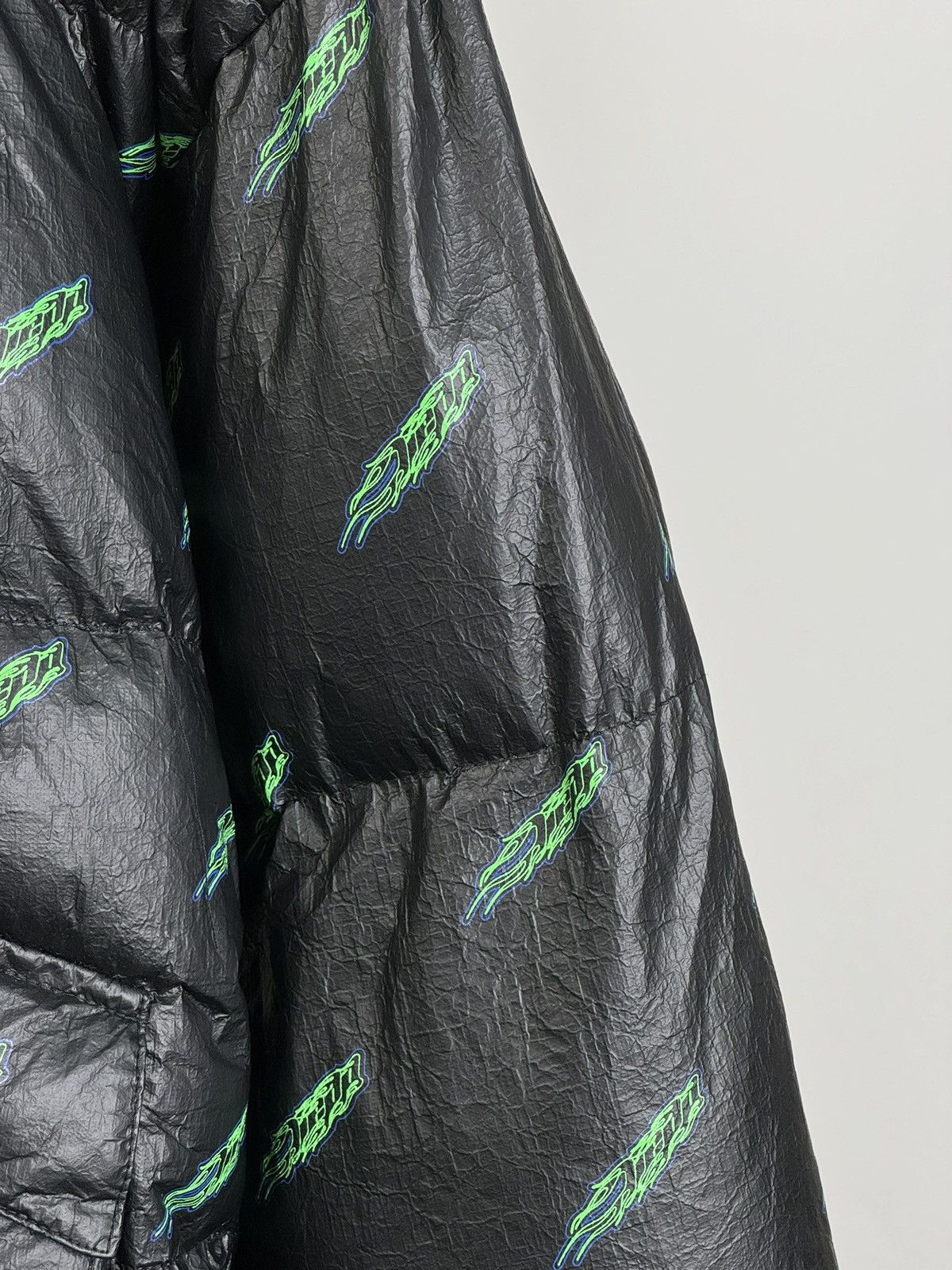 JieDa Allover logo down jacket Size US M / EU 48-50 / 2 - 6 Thumbnail