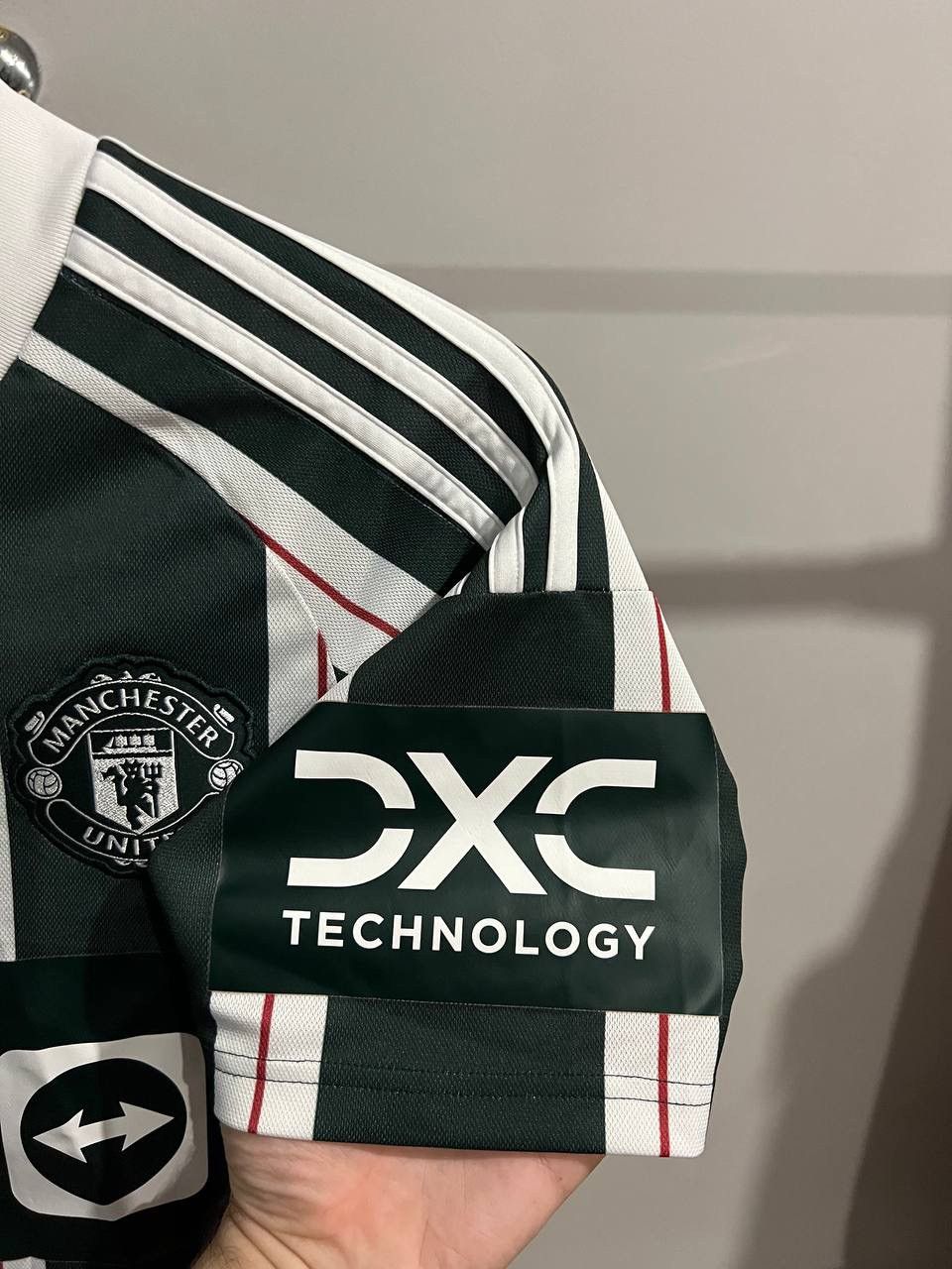 Adidas 2023/24 MANCHESTER UNITED AWAY SOCCER JERSEY FOOTBALL SHIRT Size US S / EU 44-46 / 1 - 8 Thumbnail