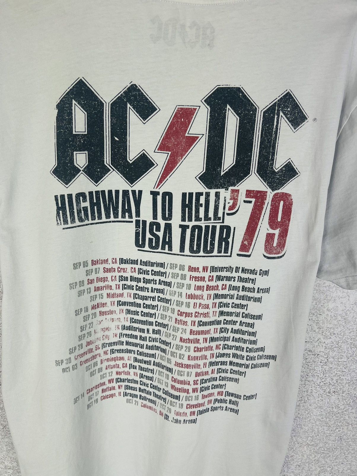 Band Tees Vintage AC/DC Highway To Hell USA Tour 1979 Band Tee Size US L / EU 52-54 / 3 - 4 Thumbnail