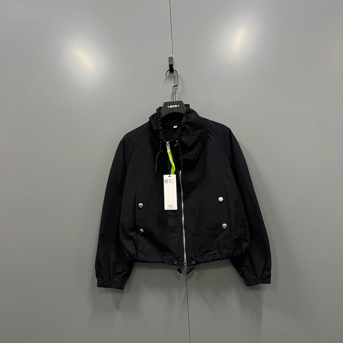 Burberry Burberry 34 black back square print zip jacket Size XS / US 0-2 / IT 36-38 - 1 Thumbnail