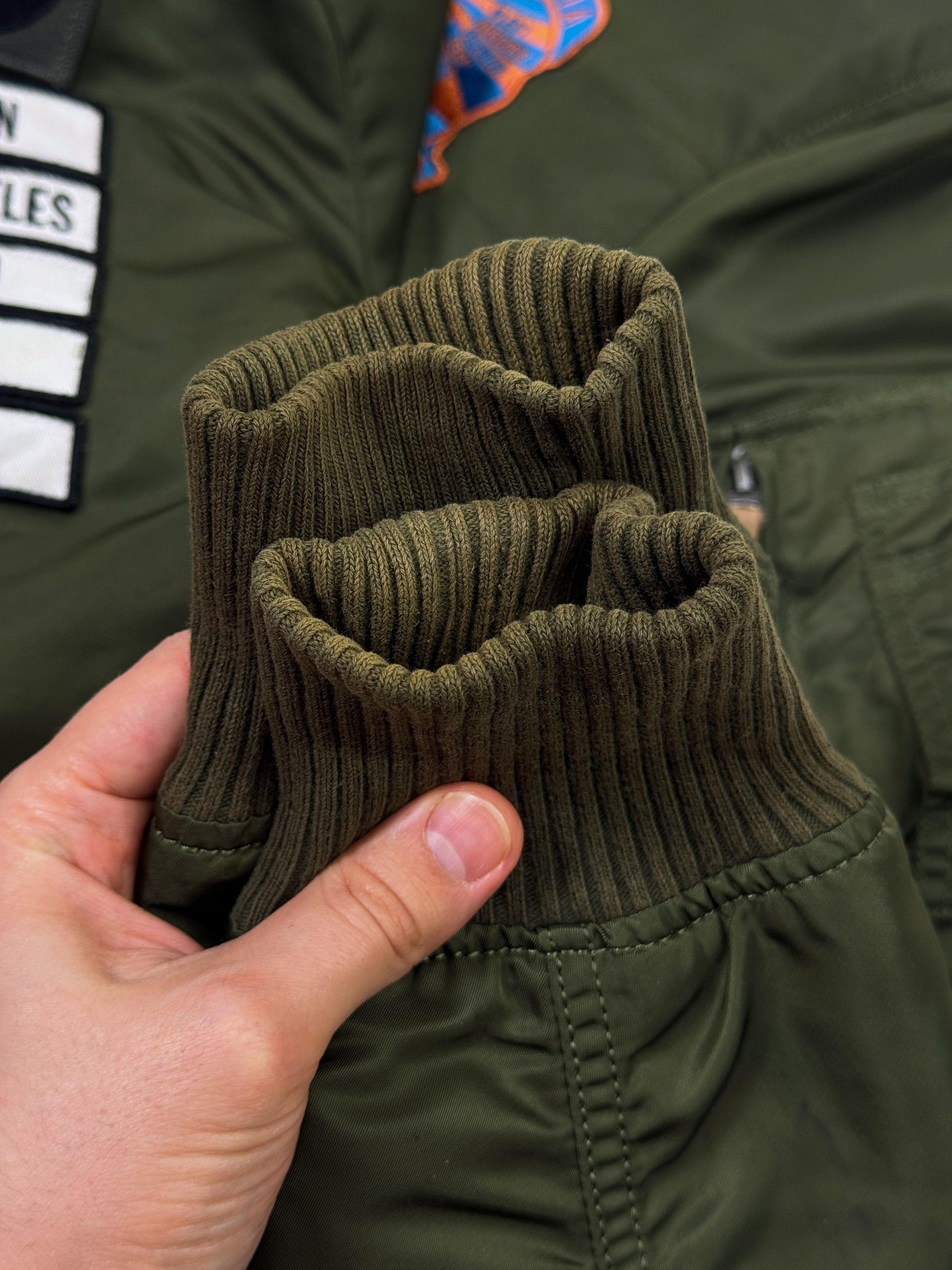 Alpha Industries Alpha Industries MA-1 TT Flying Bomber Jacket Size US M / EU 48-50 / 2 - 15 Thumbnail