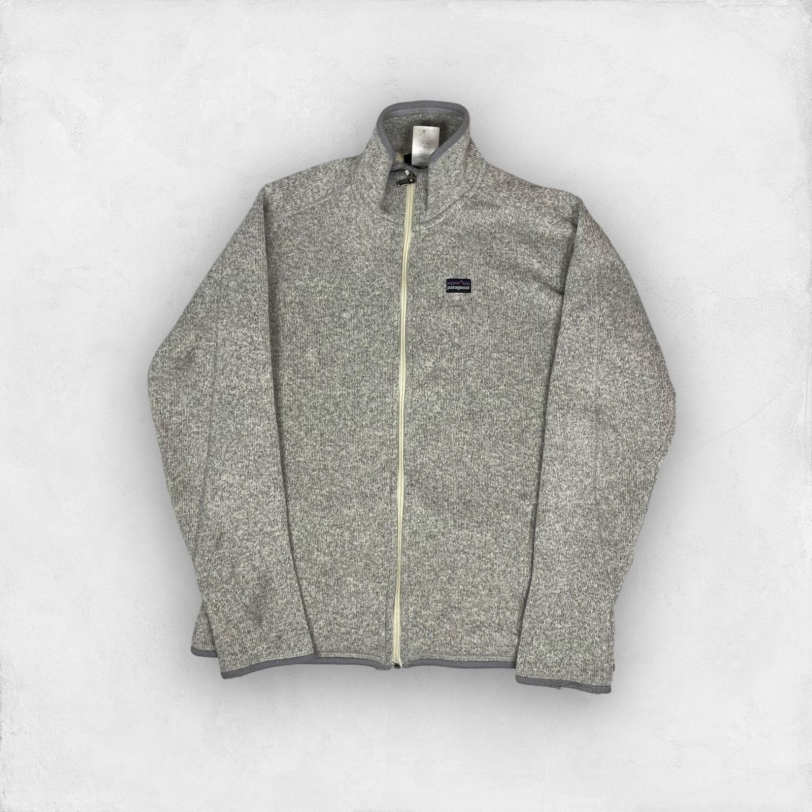 Patagonia Patagonia Women's Gray Long Sleeve Zip Fleece Jacket Medium Size M / US 6-8 / IT 42-44 - 1 Thumbnail
