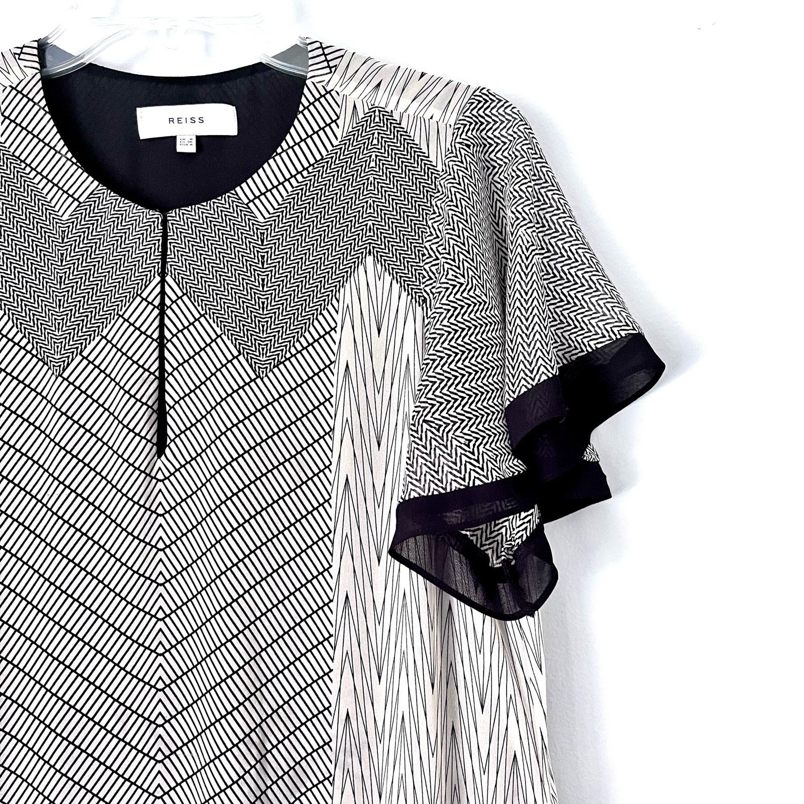 Reiss Reiss Hannah Black Cream Zigzag Flutter Sleeve Mini Dress Size S / US 4 / IT 40 - 5 Thumbnail