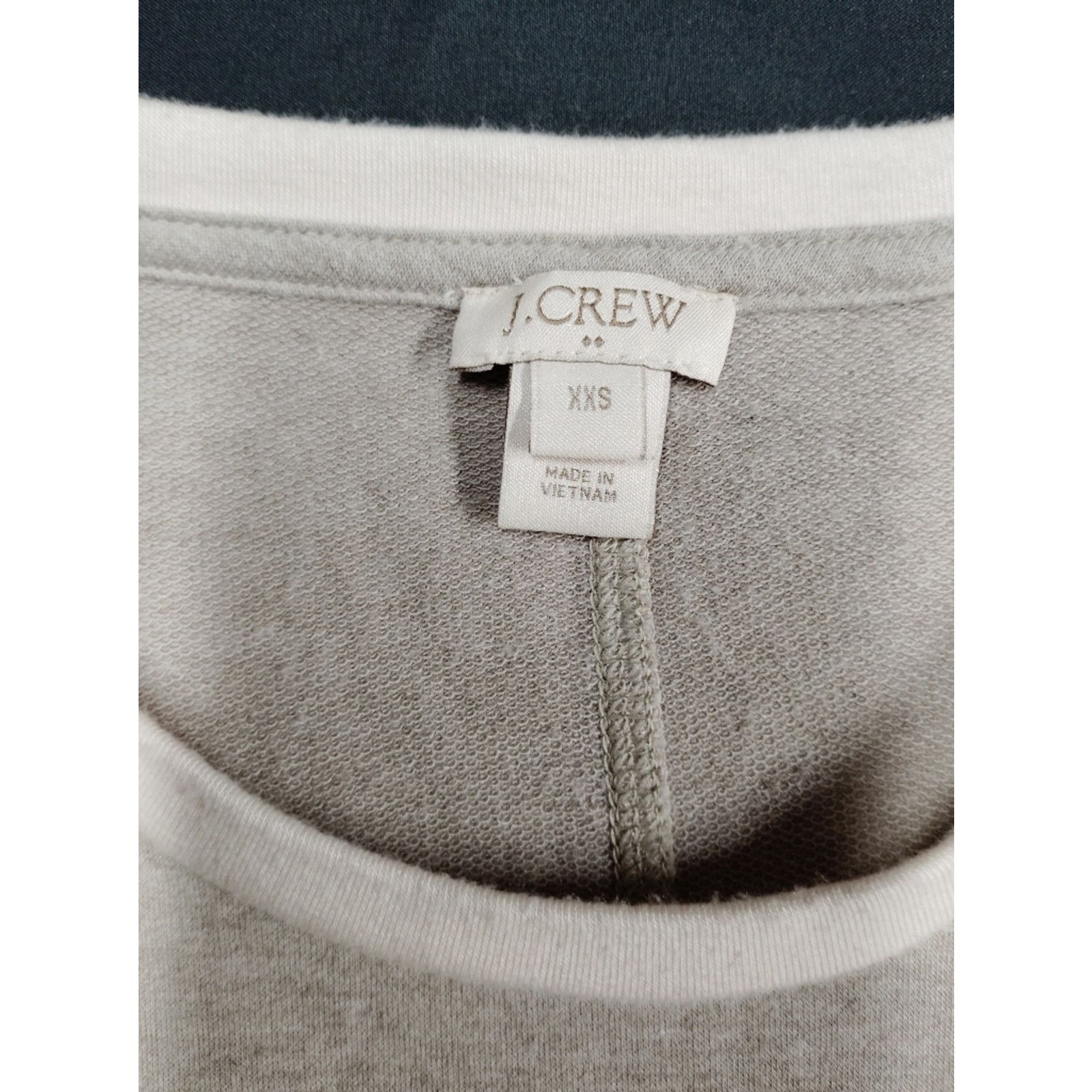 J.Crew J. Crew Light Gray Crewneck Top with White Trim Size XXS / US 00 / IT 34 - 2 Thumbnail