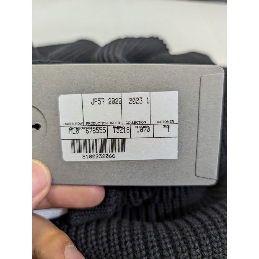Balenciaga o1rshd1 Wool Rib Knitwear Layered T-Shirt V-Neck Black/White Size US S / EU 44-46 / 1 - 17 Thumbnail