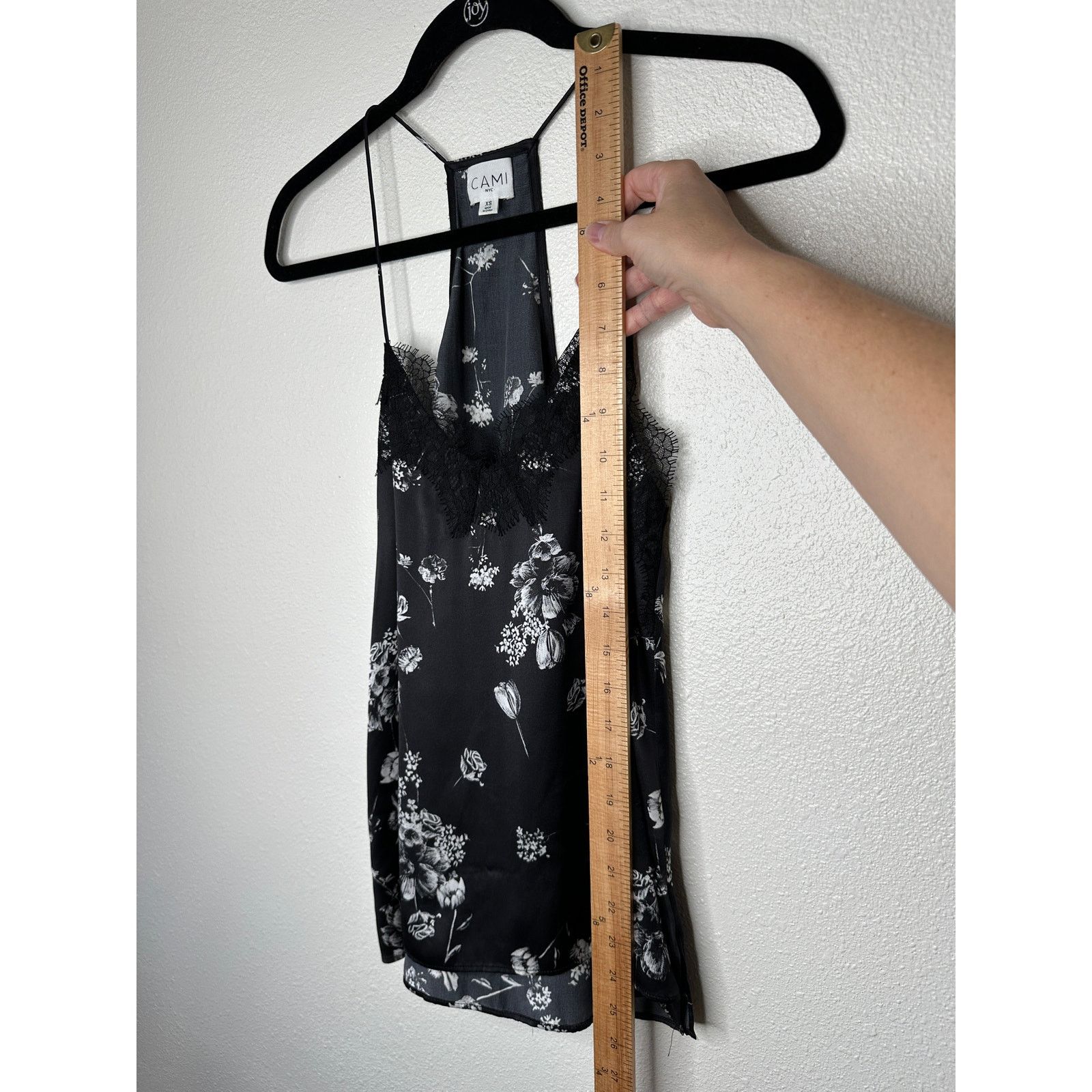 CAMI NYC Cami NYC Black White Floral Lace Trim Silk Racer Cami Top XS Size XS / US 0-2 / IT 36-38 - 10 Thumbnail
