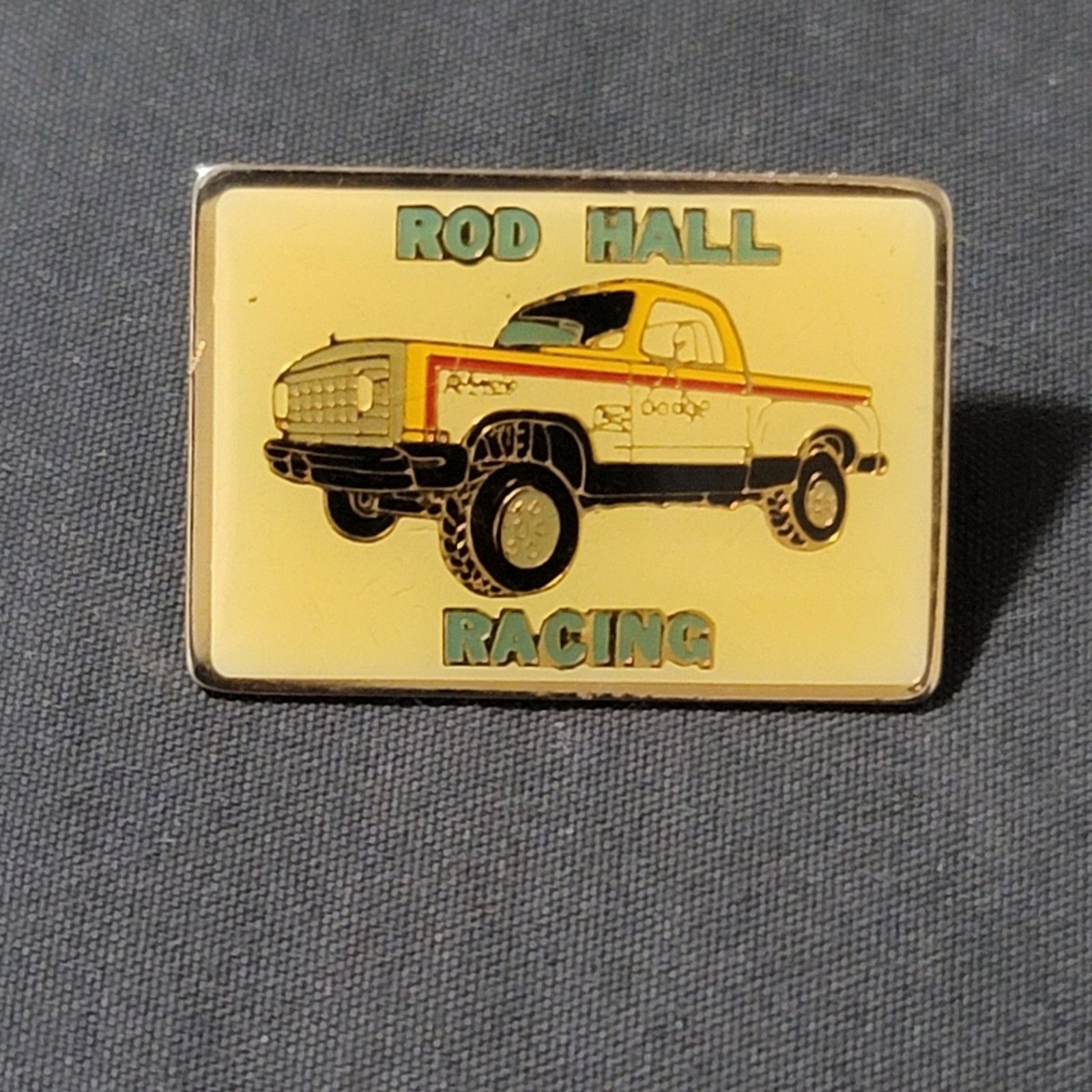 The Unbranded Brand Vtg Rod Hall Racing Truck Lapel Pin Size ONE SIZE - 1 Thumbnail