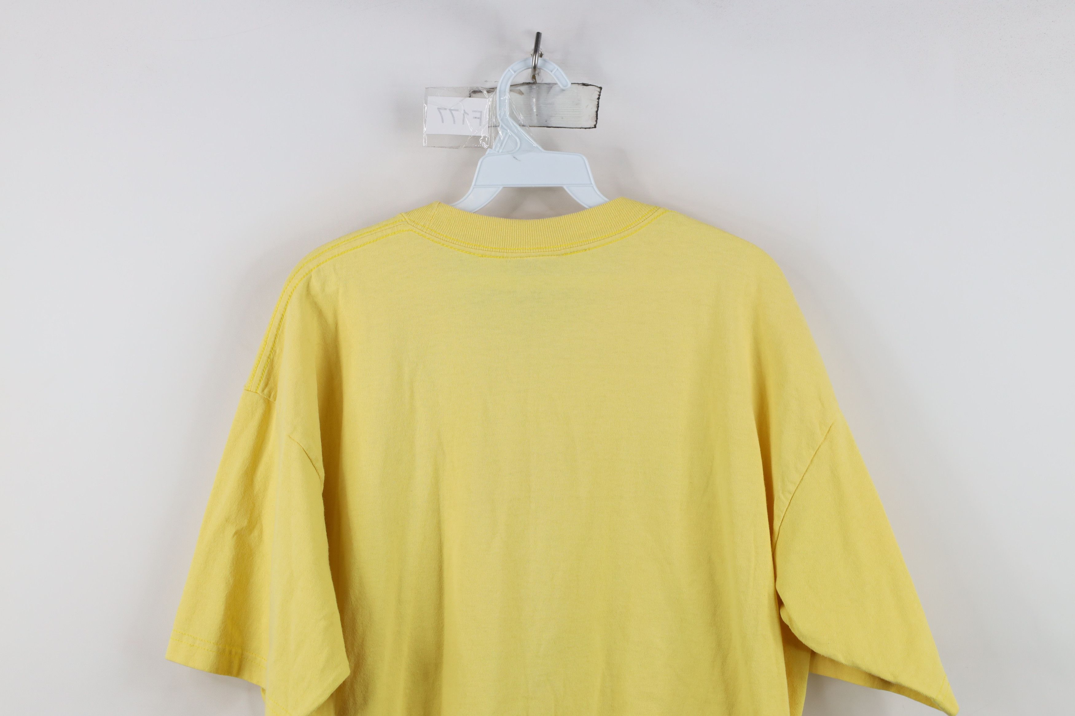 Vintage Vintage 90s Union Made Company Toys For Tots T-Shirt USA Size US XL / EU 56 / 4 - 13 Thumbnail