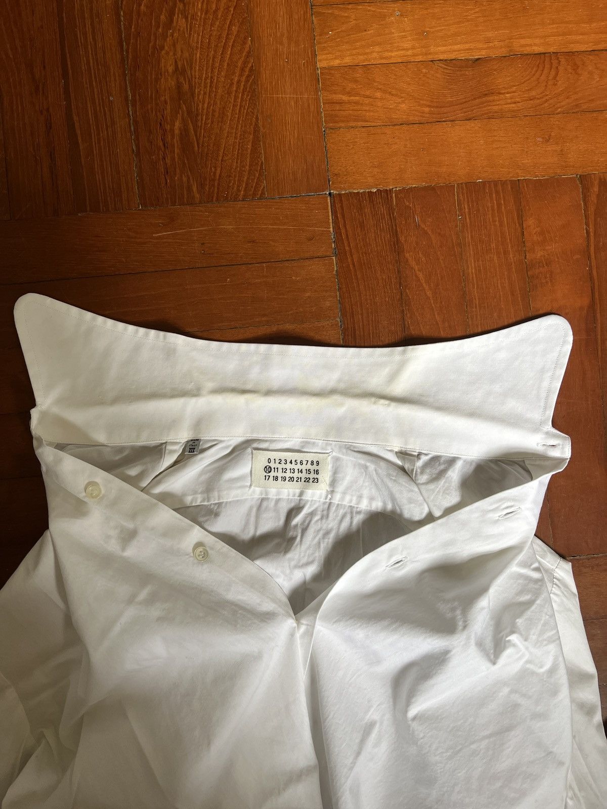 Maison Margiela Maison Margiela men’s shirts Size US M / EU 48-50 / 2 - 7 Thumbnail