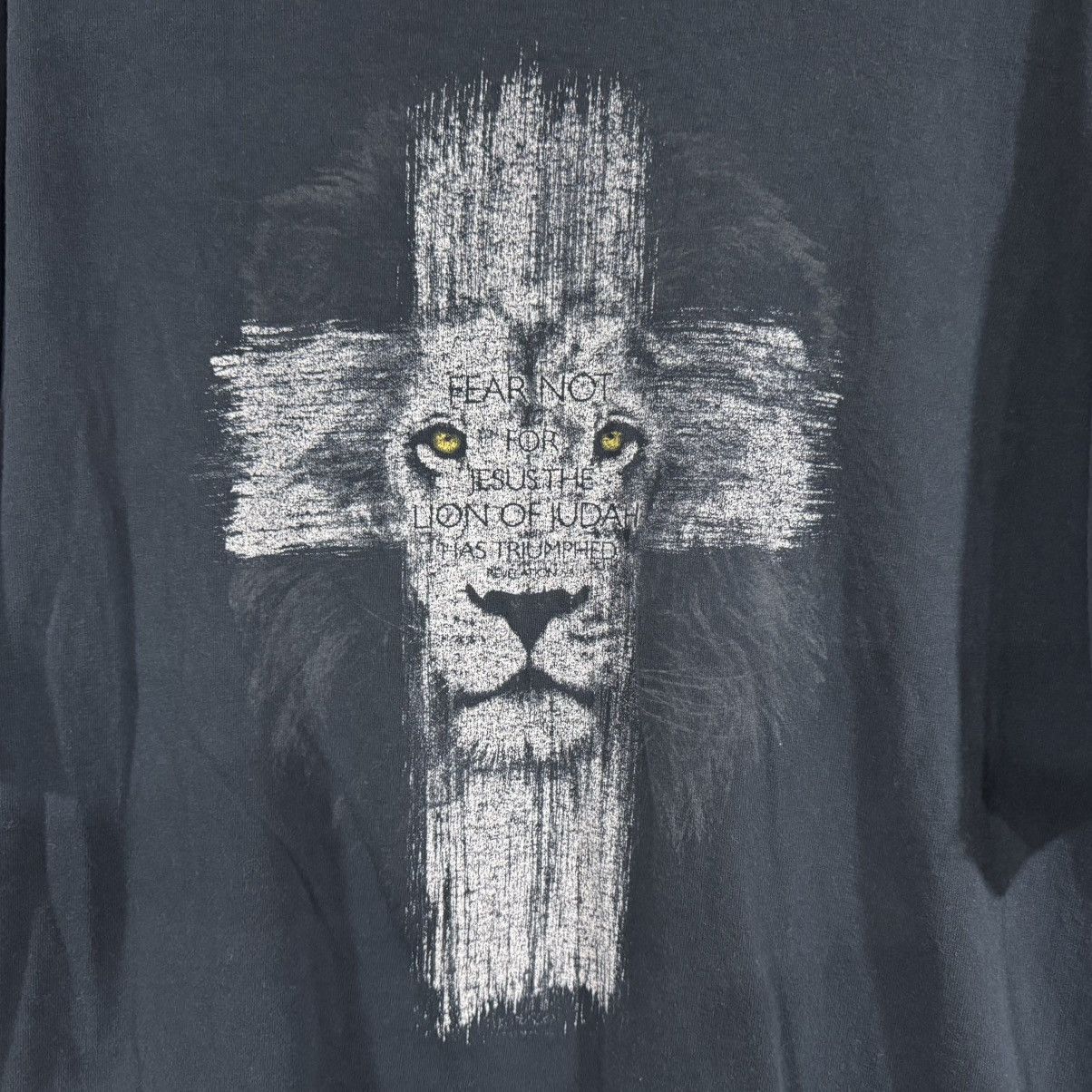 Gildan 2013 Kerusso Fear Not For Jesus The Lion Shirt Mens 2X Black Size US XXL / EU 58 / 5 - 10 Thumbnail