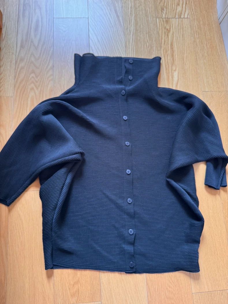 Issey Miyake Issey Miyake size:one size Blue pleated coat Size XS / US 0-2 / IT 36-38 - 1 Thumbnail
