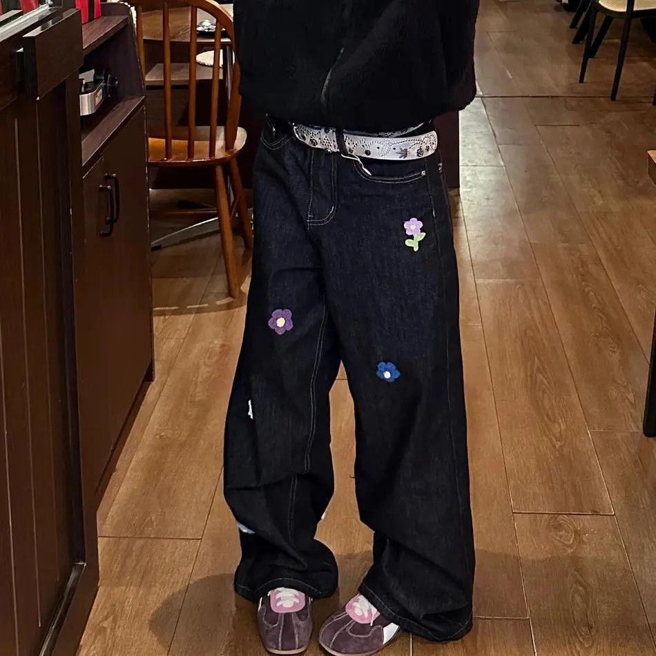 Japanese Brand Retro loose casual embroidered jeans Size US 32 / EU 48 - 6 Thumbnail