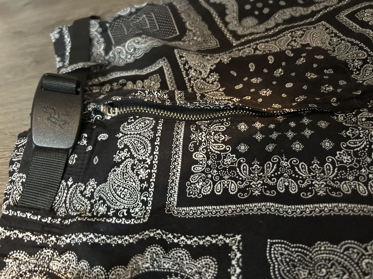 Gramicci Gramicci Bandana Paisley Shorts Size US 32 / EU 48 - 4 Thumbnail