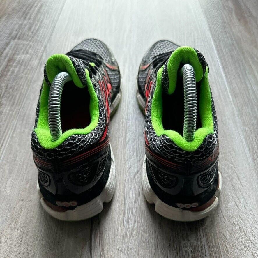 Asics ASICS • GEL-Kayano 19 (6M) Size US 6 / EU 39 - 9 Thumbnail