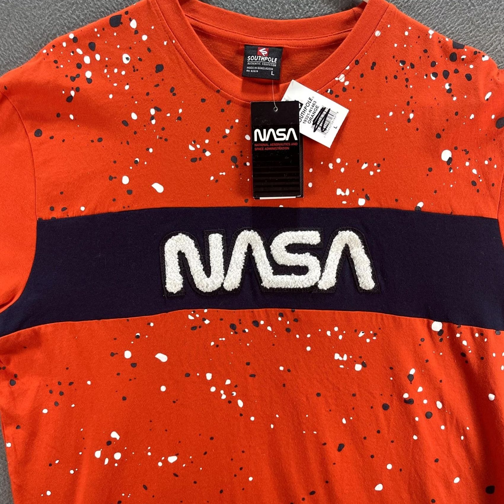 Southpole Southpole NASA Shirt Mens Large Orange Black Splatter Crewneck USA Space Tee Size US L / EU 52-54 / 3 - 2 Thumbnail
