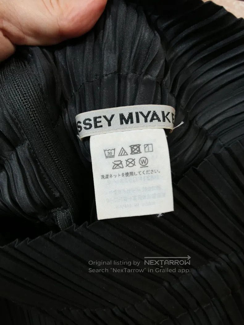 Issey Miyake Issey Miyake Main Line Black Midi Skirt Size 25" / US 0 / IT 36 - 5 Thumbnail