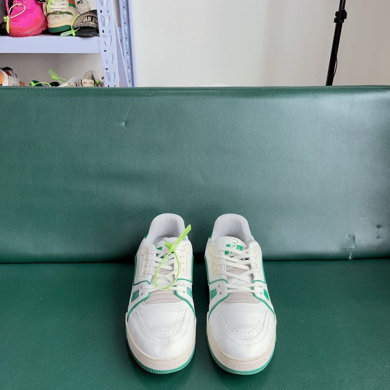 Louis Vuitton Louis Vuitton Trainer Casual Low-Top Sneakers 0079 Size US 9 / EU 42 - 1 Thumbnail