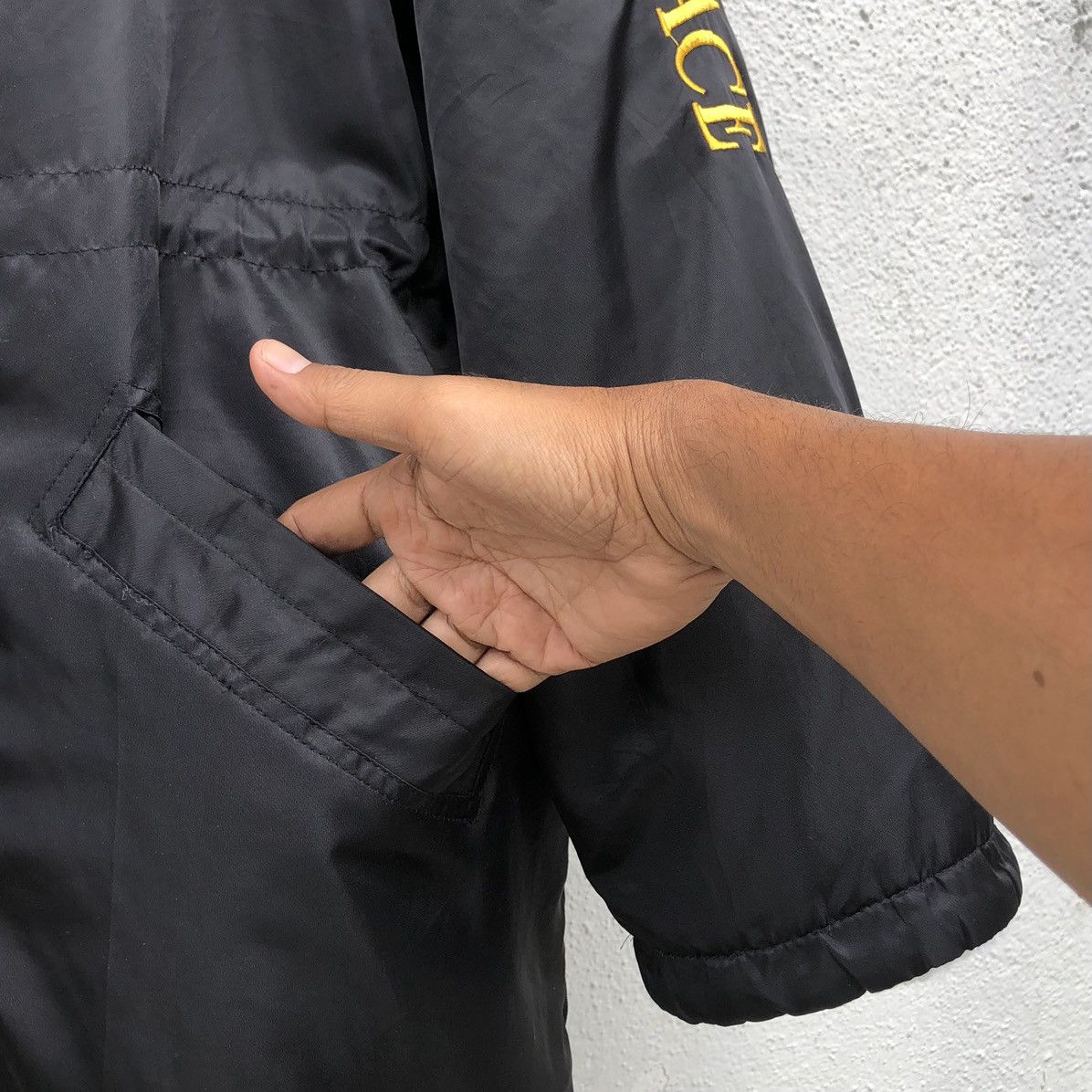 Vintage Vintage A.Versace Embroidery Logo Back Nylon Parka Jacket Size US XL / EU 56 / 4 - 9 Thumbnail