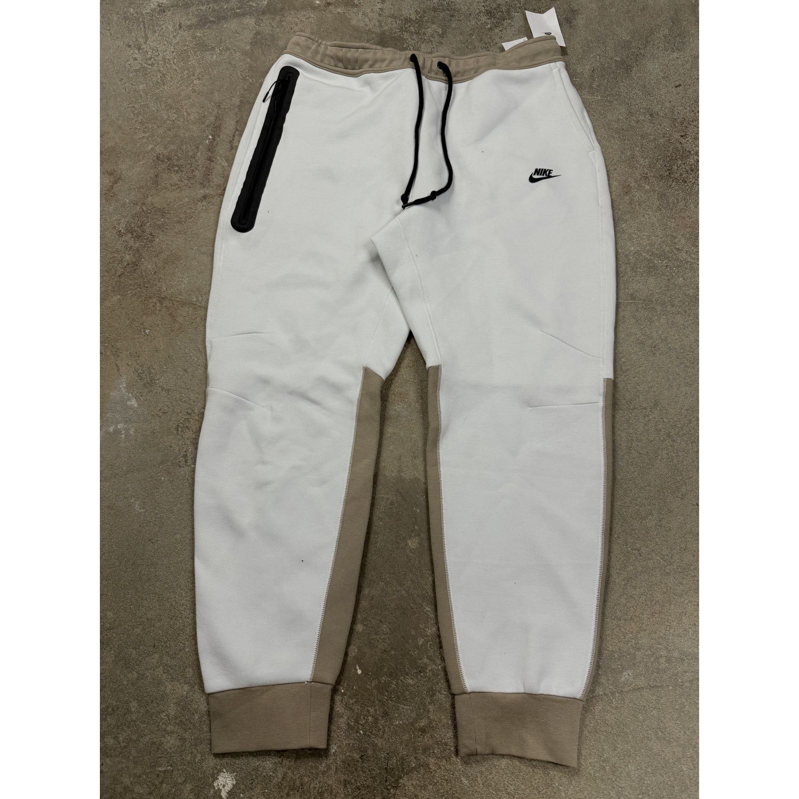 Nike Nike Tech White Brown Sweats XL New Size US 38 / EU 54 - 1 Thumbnail