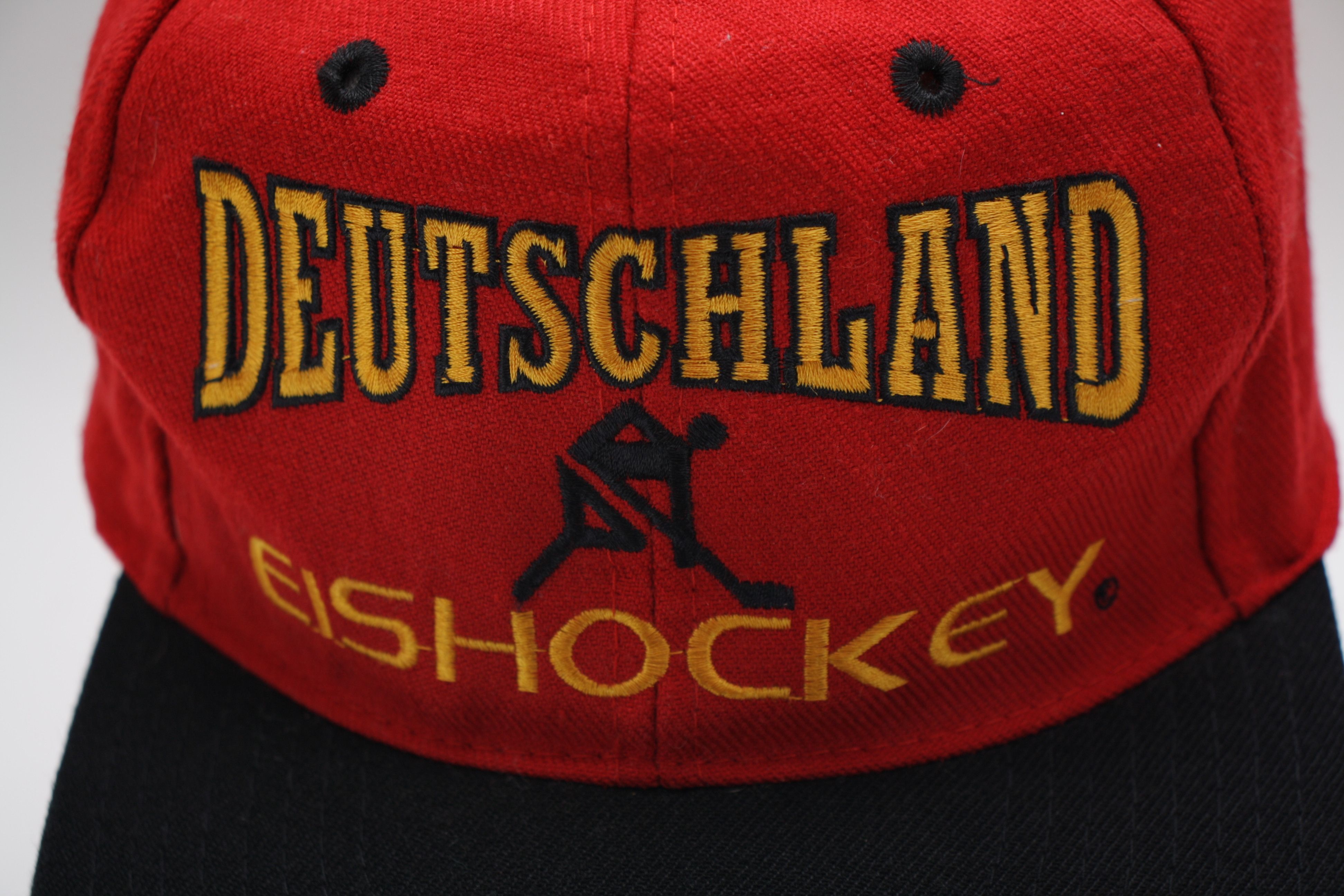 NHL Vintage Metzen Athletic Munchen Deutschland Eishockey Hat Size ONE SIZE - 3 Thumbnail