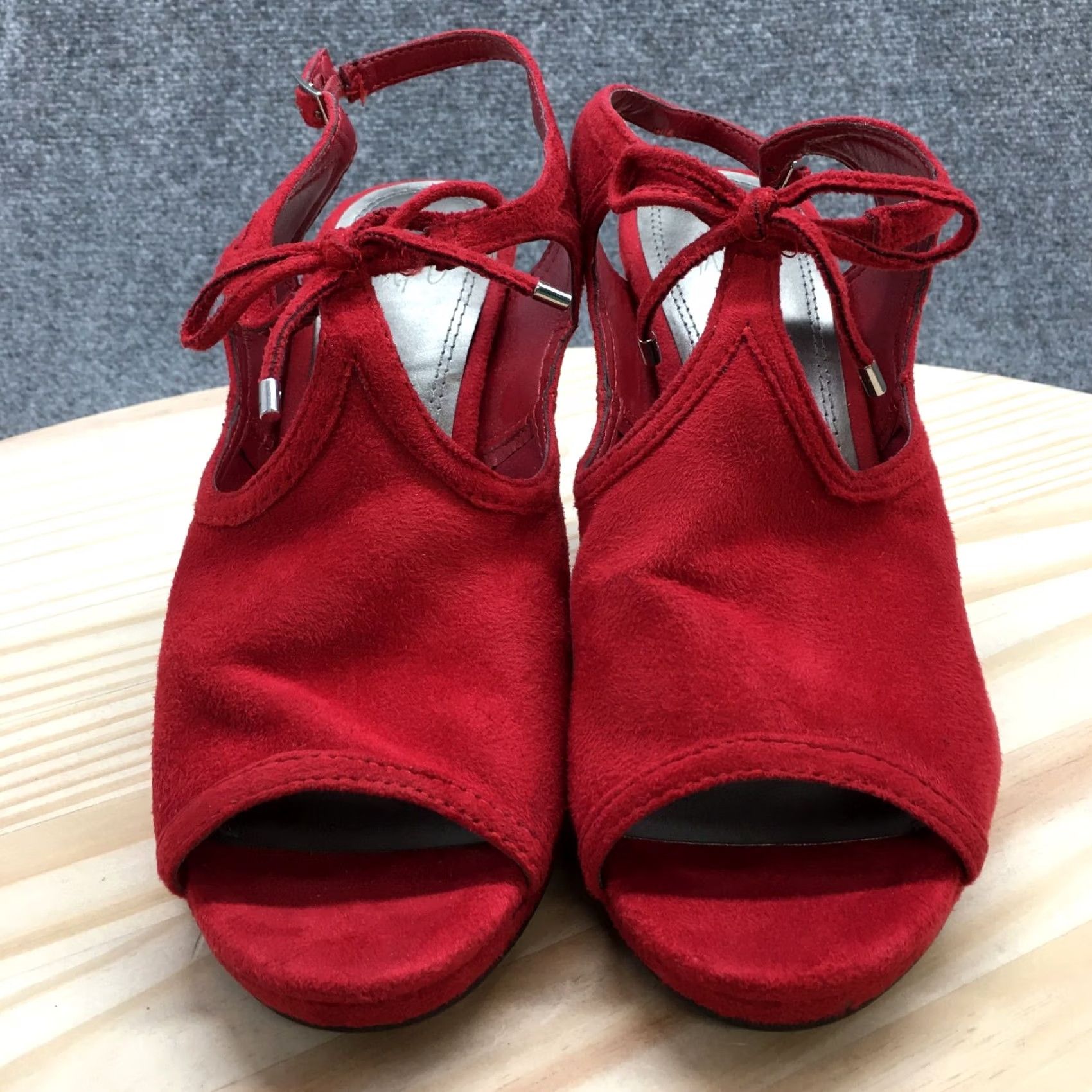Vintage Impo Sandals Womens 10 M Titan Ankle Straps Pumps Red Suede Heels Casual Size US 10 / IT 40 - 4 Thumbnail