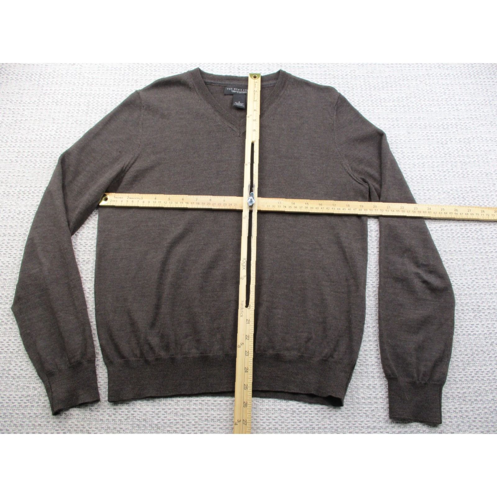 Bloomingdale's The Men's Store Bloomingdale's Sweater Mens Small Merino Wool V Neck Pullover Shirt? Size US S / EU 44-46 / 1 - 6 Thumbnail