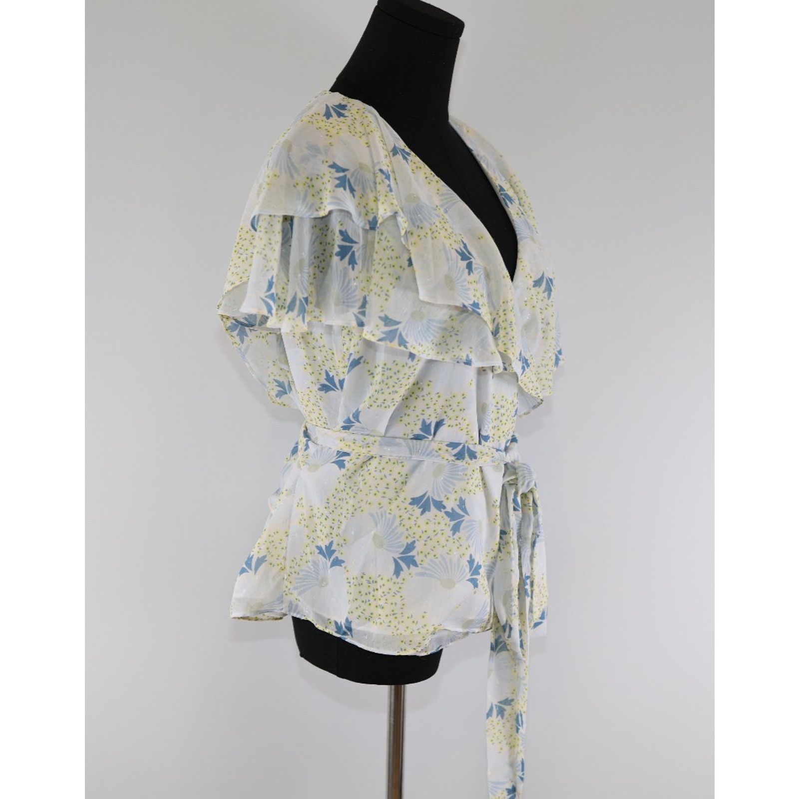 Ted Baker NWoT TED BAKER Gemmiaa Floral Print Ruffle Wrap Blouse US 8 Size M / US 6-8 / IT 42-44 - 4 Thumbnail