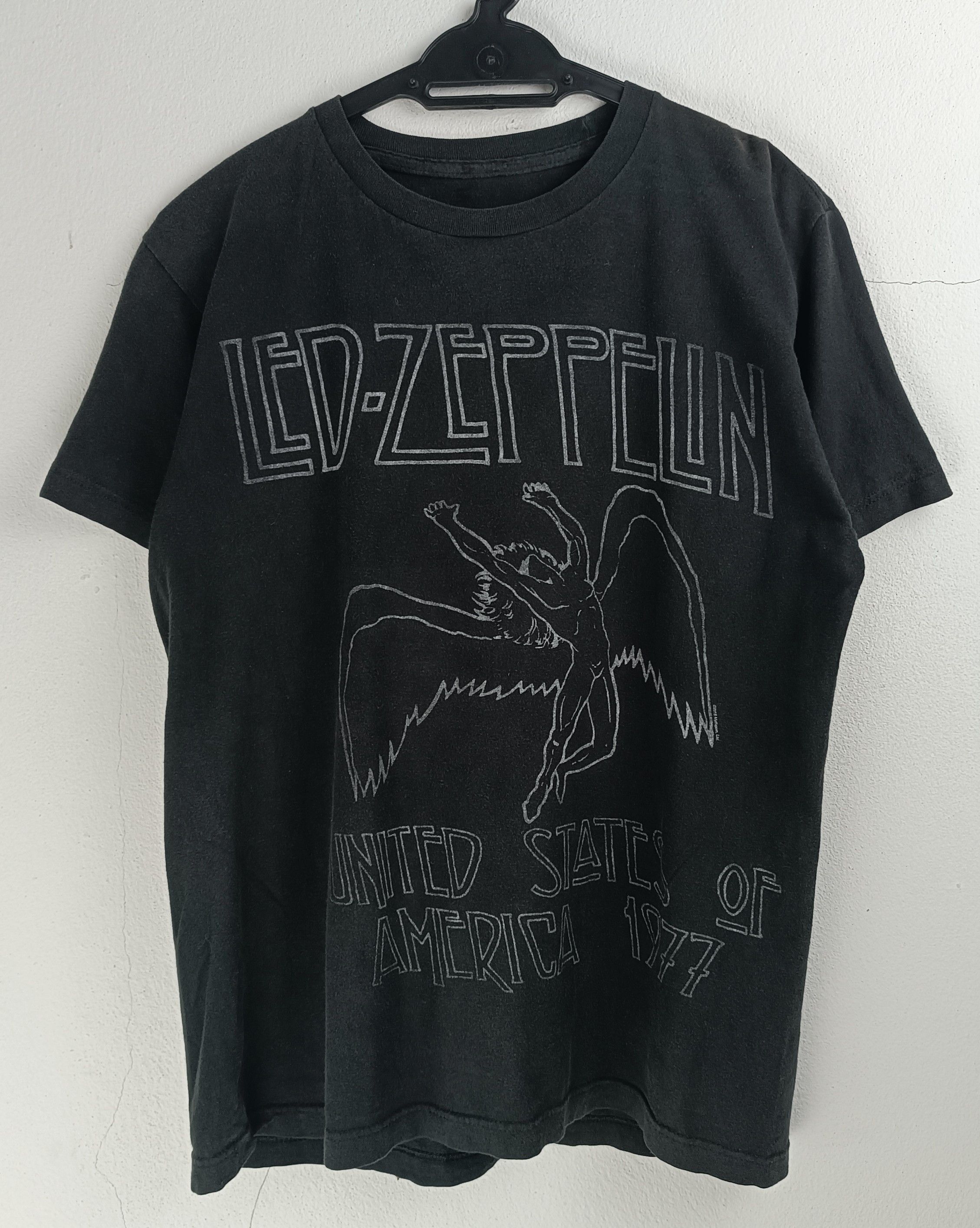Vintage VINTAGE LED ZEPPELIN USA 1977 LOGO TEE rock stones beatles Size US M / EU 48-50 / 2 - 3 Thumbnail