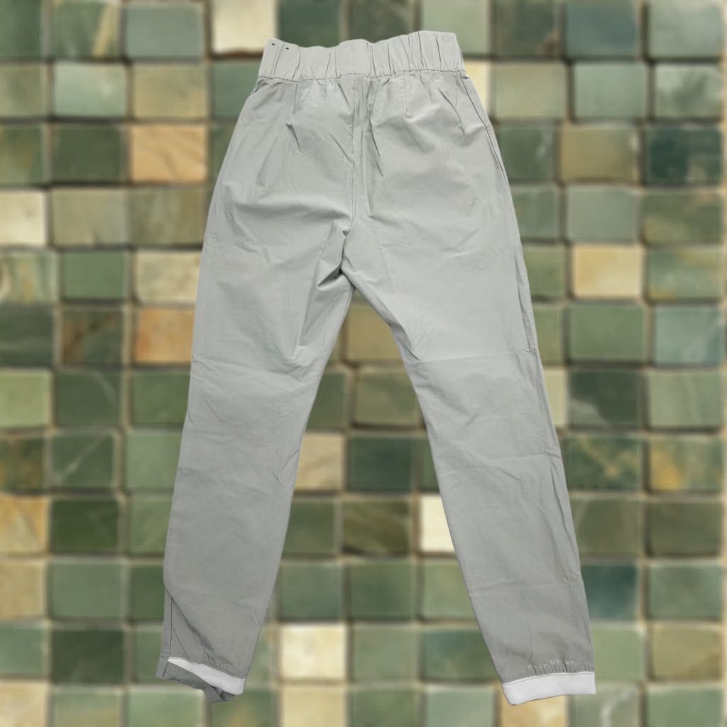 Nike Nike Womens Jogger Pants Vented Stirrup Medium Green 27in Inseam Tapered Regular Nylon Spandex Microfiber Athletic Outdoor Sports Size 32" / US 10 / IT 46 - 1 Thumbnail