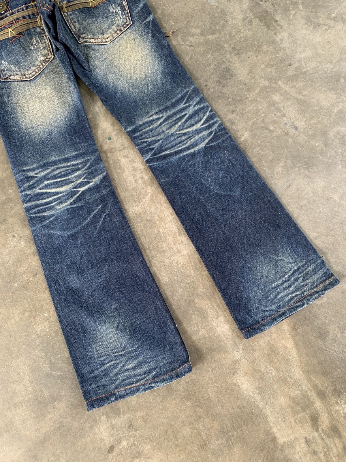 Japanese Brand Lolita whiskered boot cut flare jeans Size 28" / US 6 / IT 42 - 6 Thumbnail