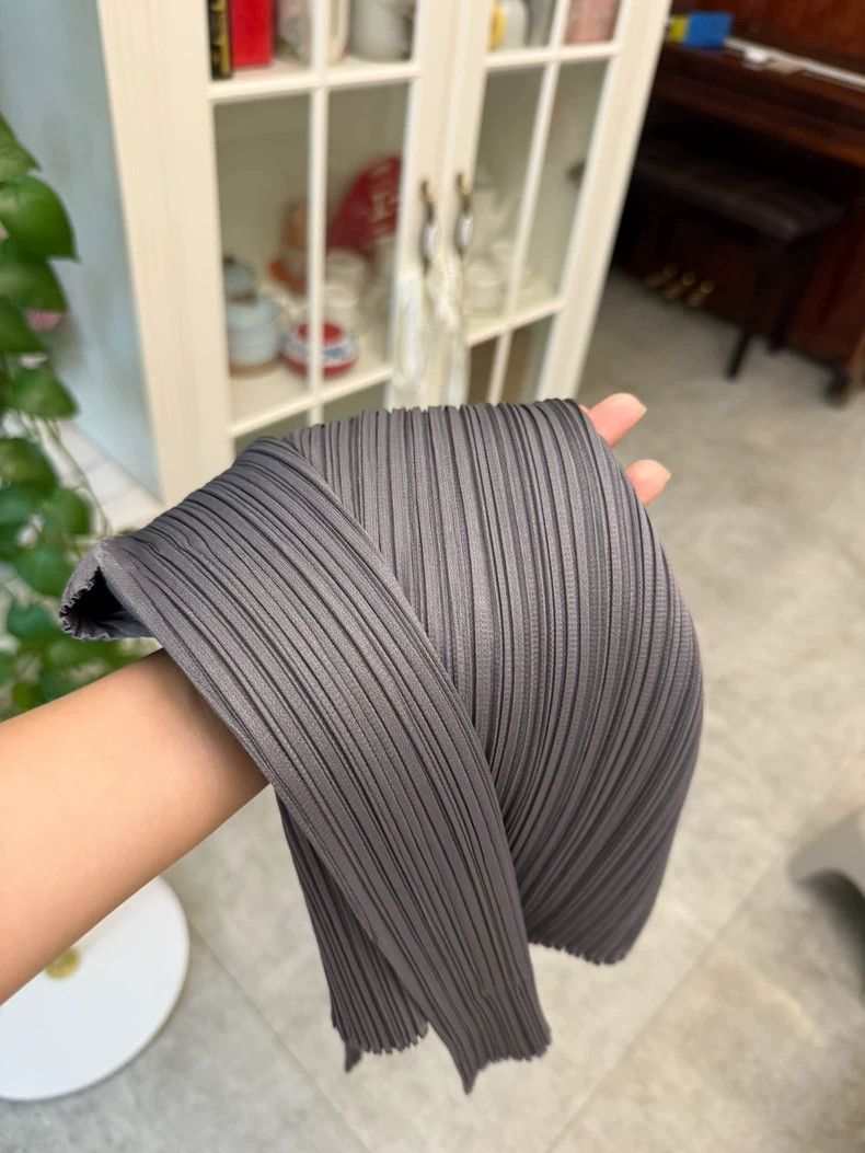 Issey Miyake Issey Miyake size:3 A dark grey pleated cardigan Size XS / US 0-2 / IT 36-38 - 6 Thumbnail