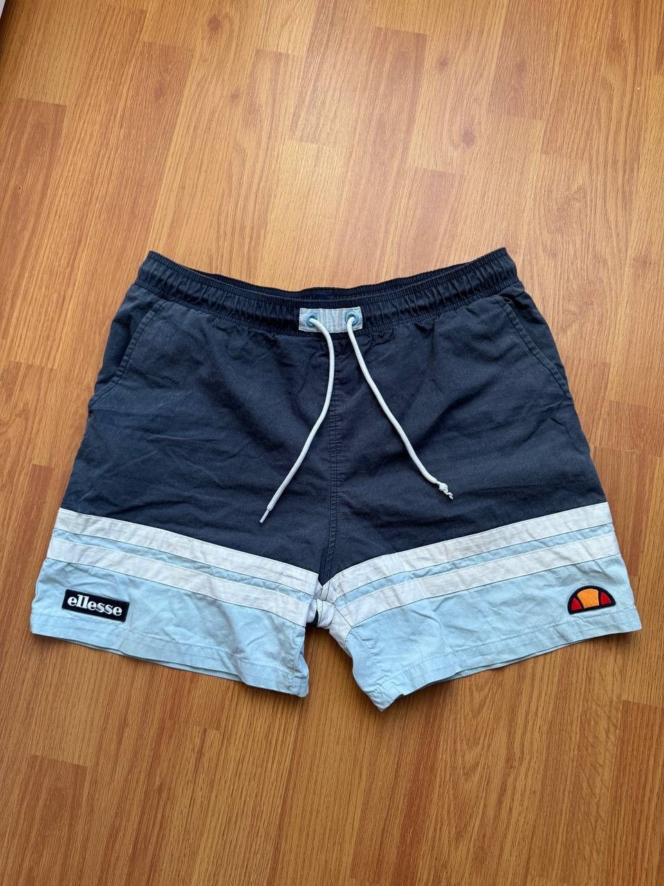 Ellesse Vintage Ellesse Shorts Size US 34 / EU 50 - 1 Thumbnail